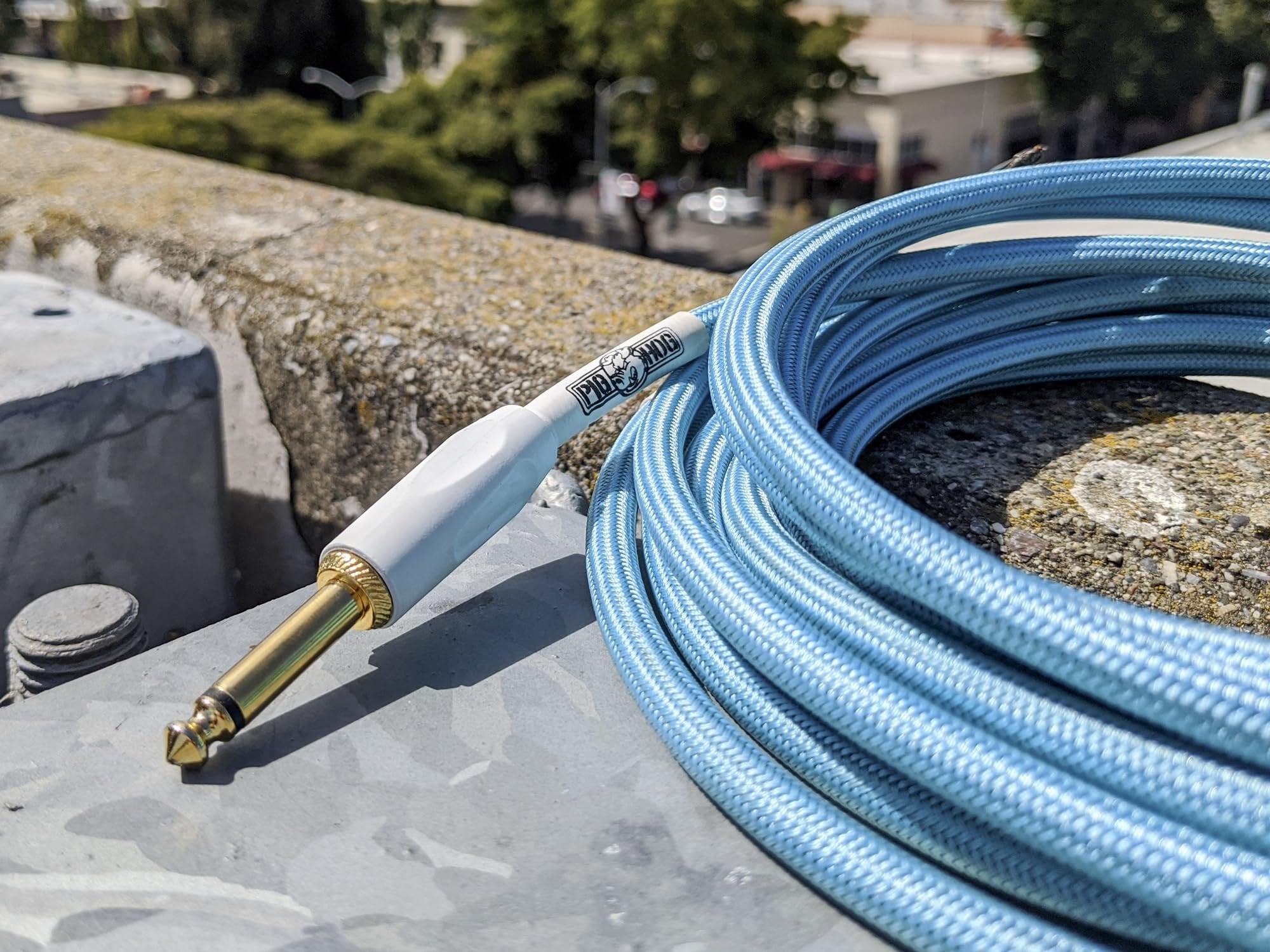 Pig Hog PCH10DB 1/4" to 1/4" Daphne Blue Guitar Instrument Cable, 10 Feet