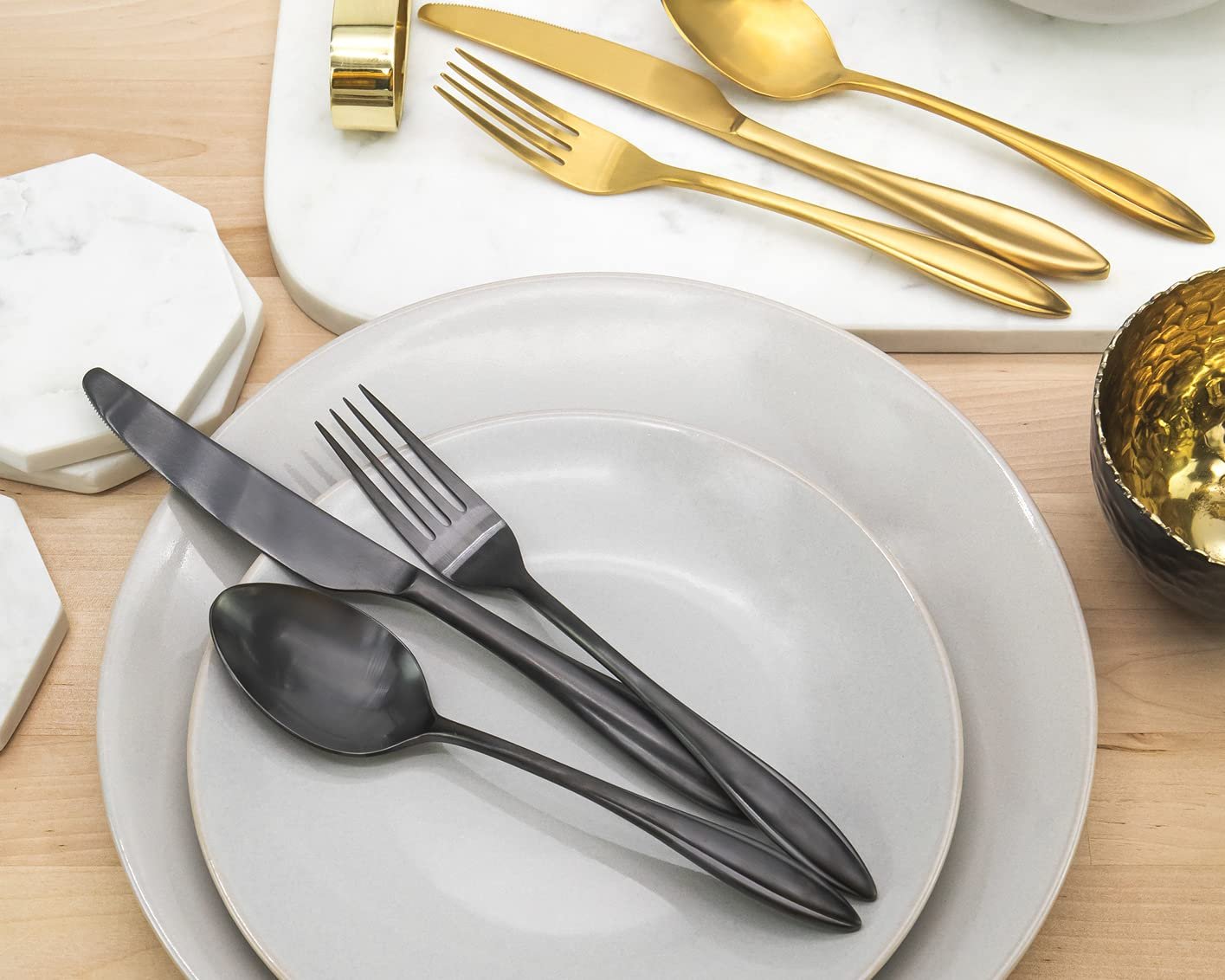 Godinger 20 Piece Flatware Set with 4 Dinner Forks, 4 Salad Forks, 4 Tablespoons, 4 Teaspoons and Knifes, 18/0 Stainless Steel Unica Matte, Set of 4