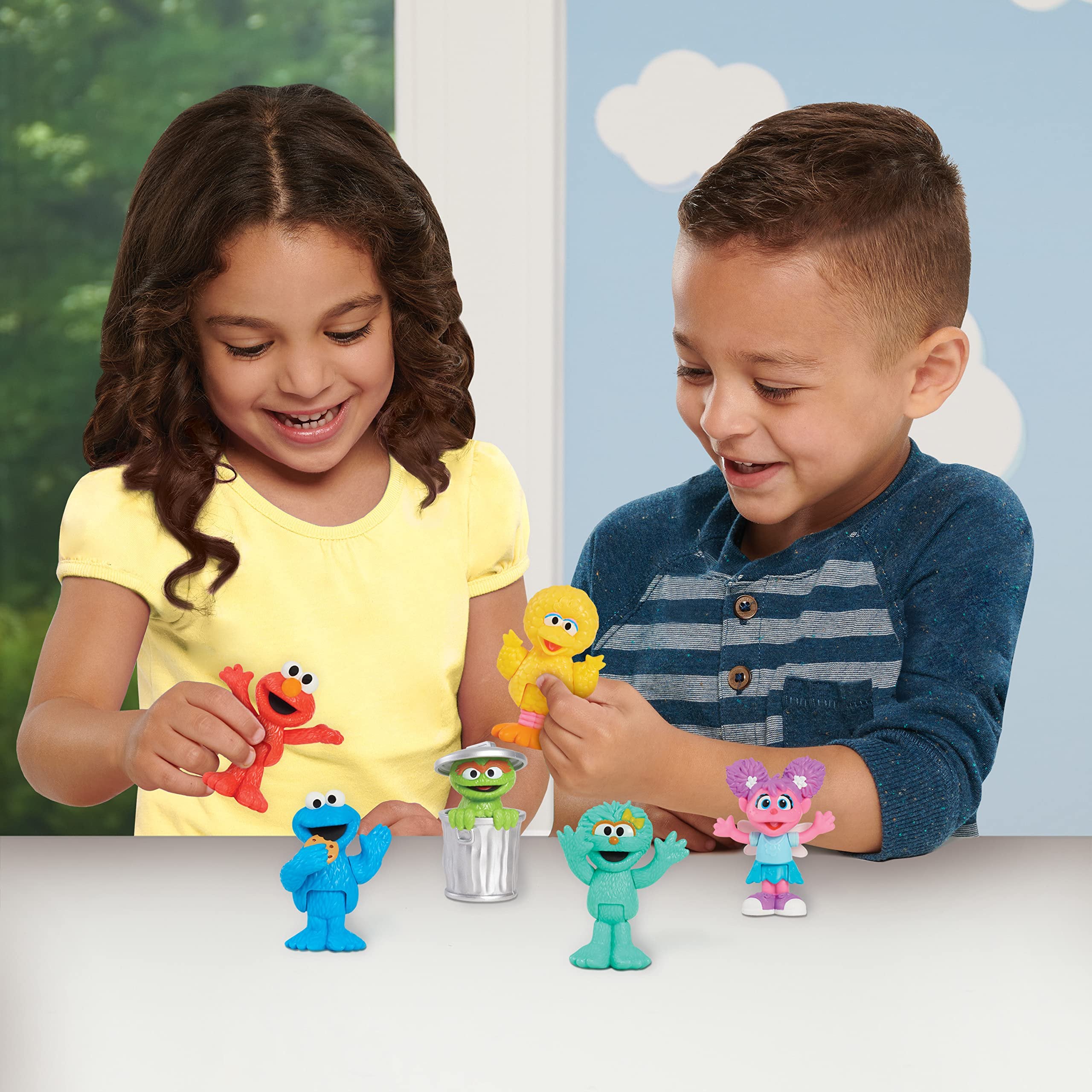 Sesame Street Neighborhood Friends, 6-piece Poseable Figurines, Officially Licensed Kids Toys for Ages 2 Up by Just Play