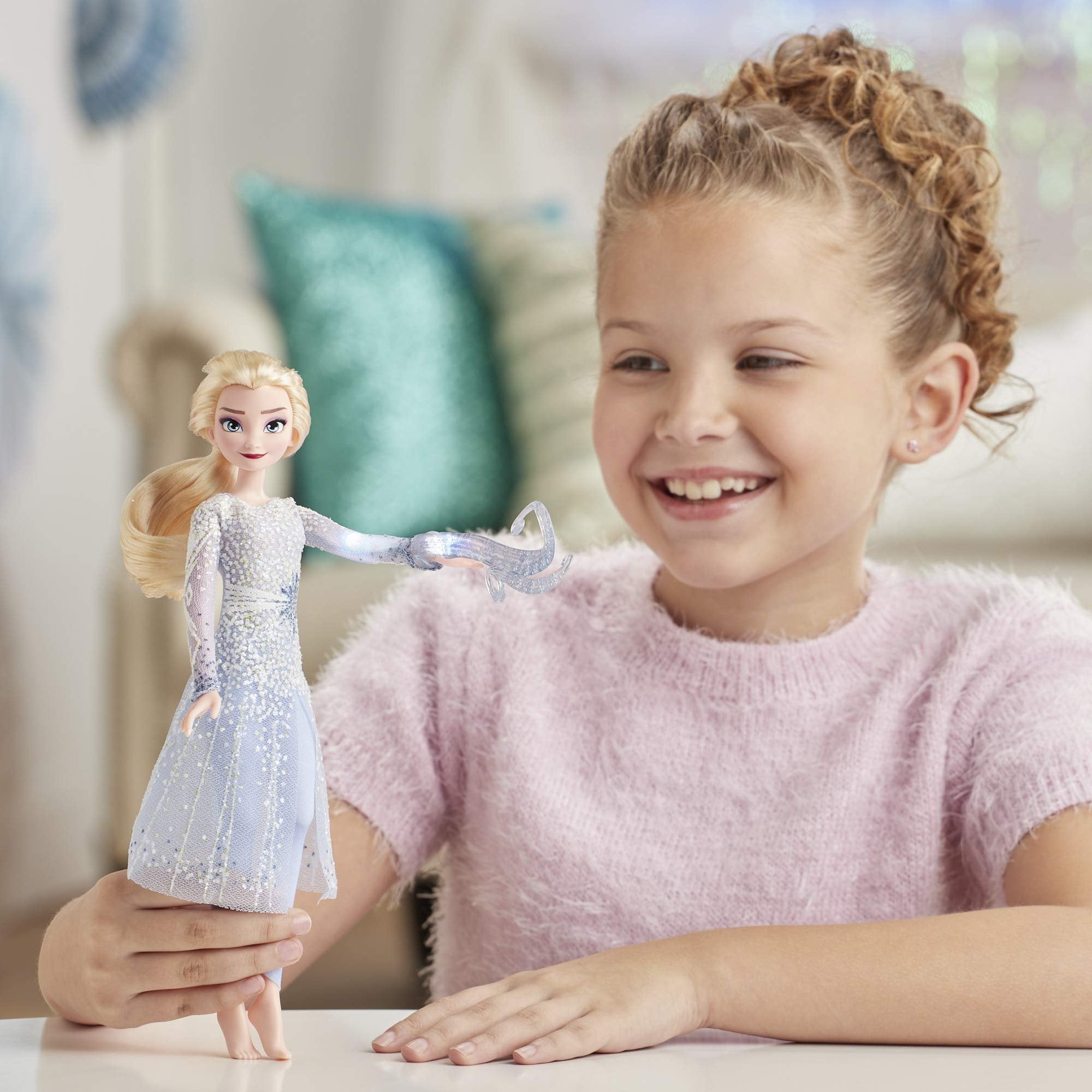 Hasbro Disney Frozen Magical Discovery Elsa Doll with Lights and Sounds, Toy for Kids Inspired 2 Movie