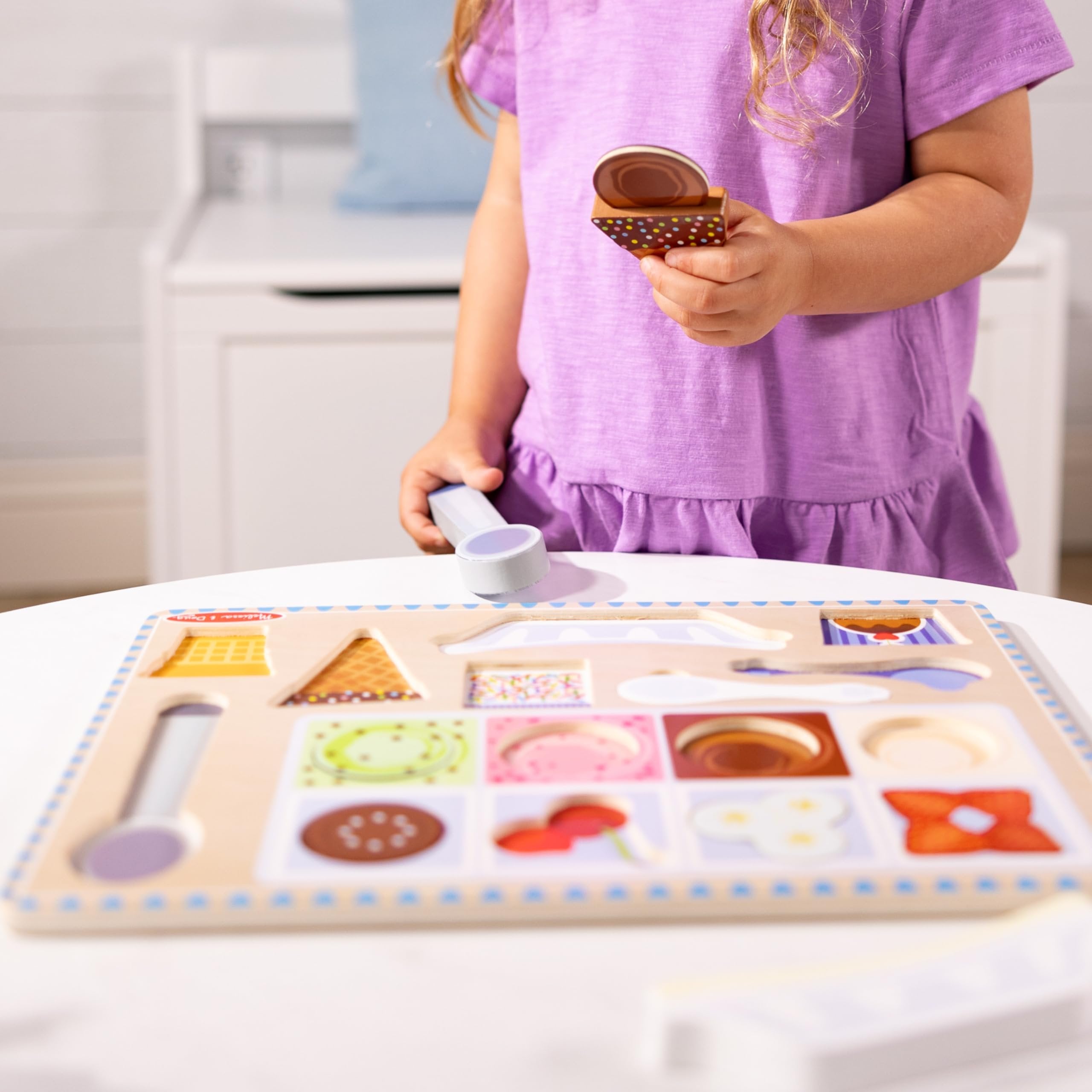 Melissa & Doug Ice Cream Wooden Magnetic Puzzle Play Set, 16 Magnet Pieces with Scooper, Wooden Play Food Toy for Boys and for Girls Ages 2+