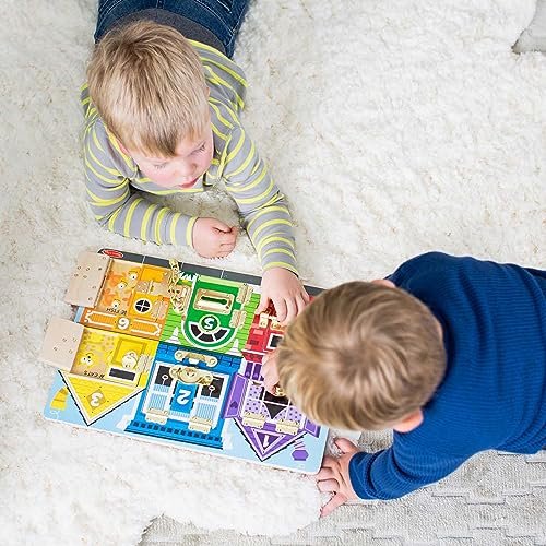 Melissa & Doug 13785 Latches Board