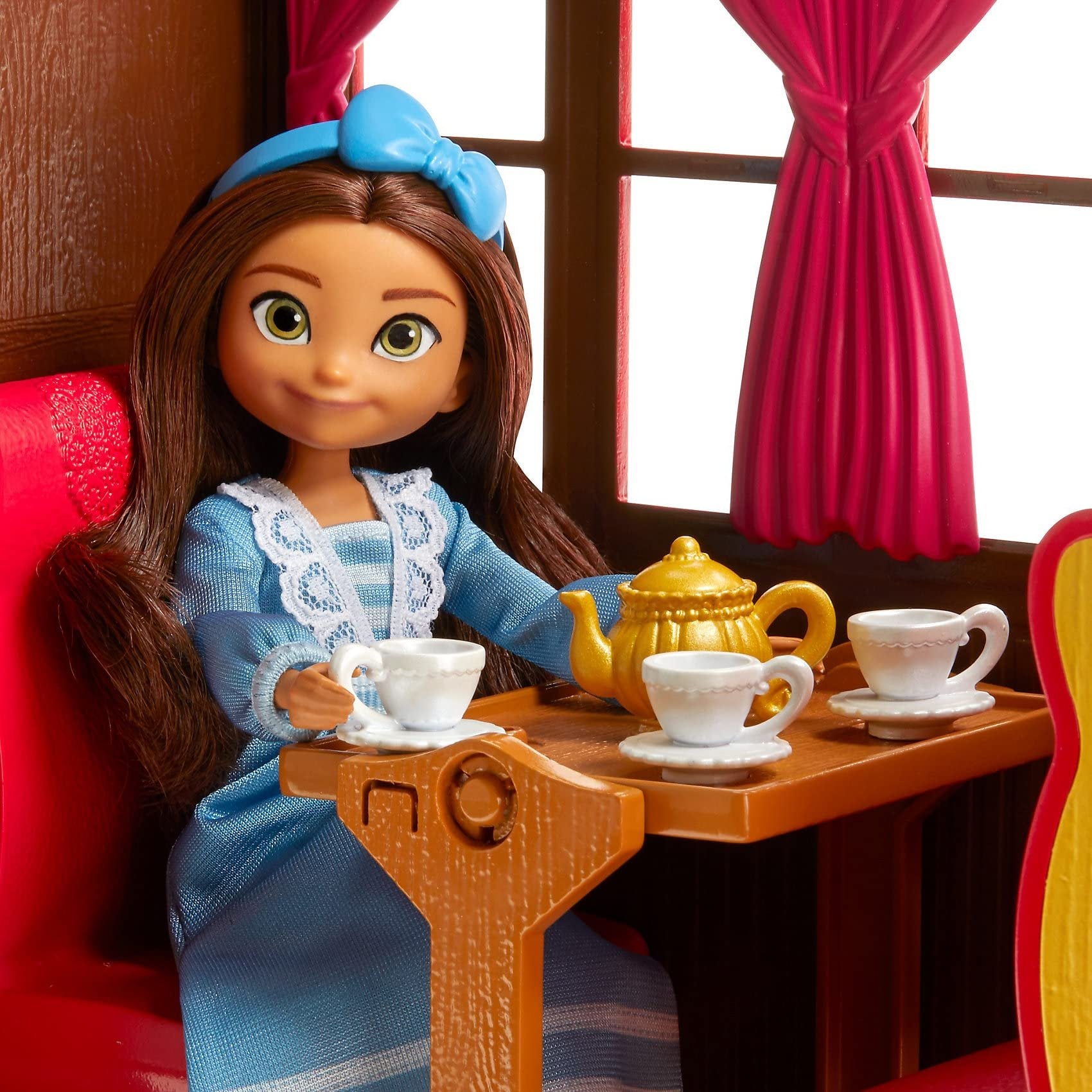 Mattel Spirit Untamed Lucky’s Train Home Playset, Train with Rolling Wheels Balcony, Dining Accessories, Lucky Doll (7-in), Spirit (Approx.8-in) & More, Great Gift for Ages 3 Years Old & Up