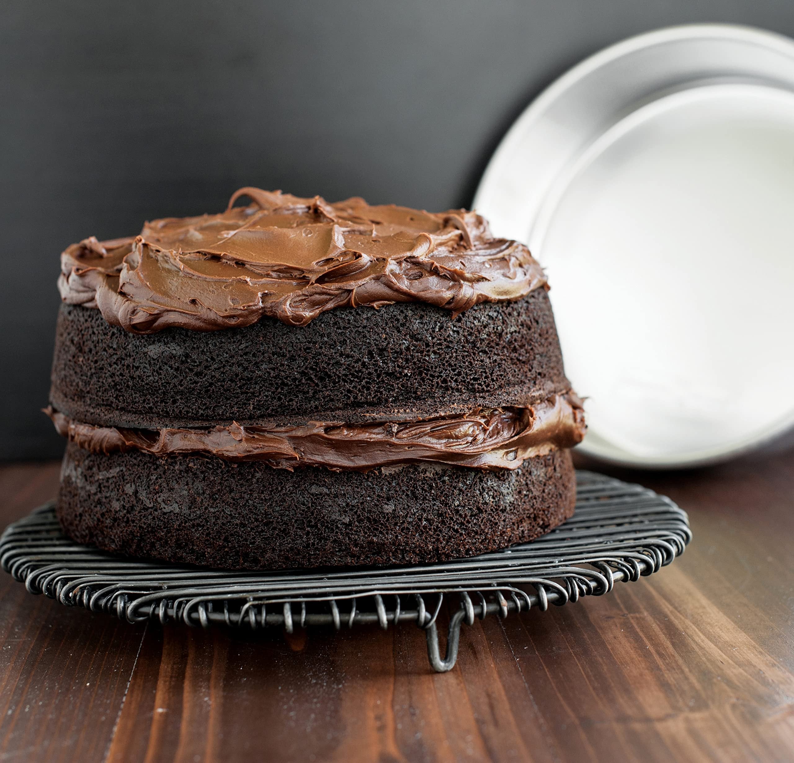 Nordic Ware Natural Aluminum Commercial Round Layer Cake Pan Baking Essentials, 9", Silver