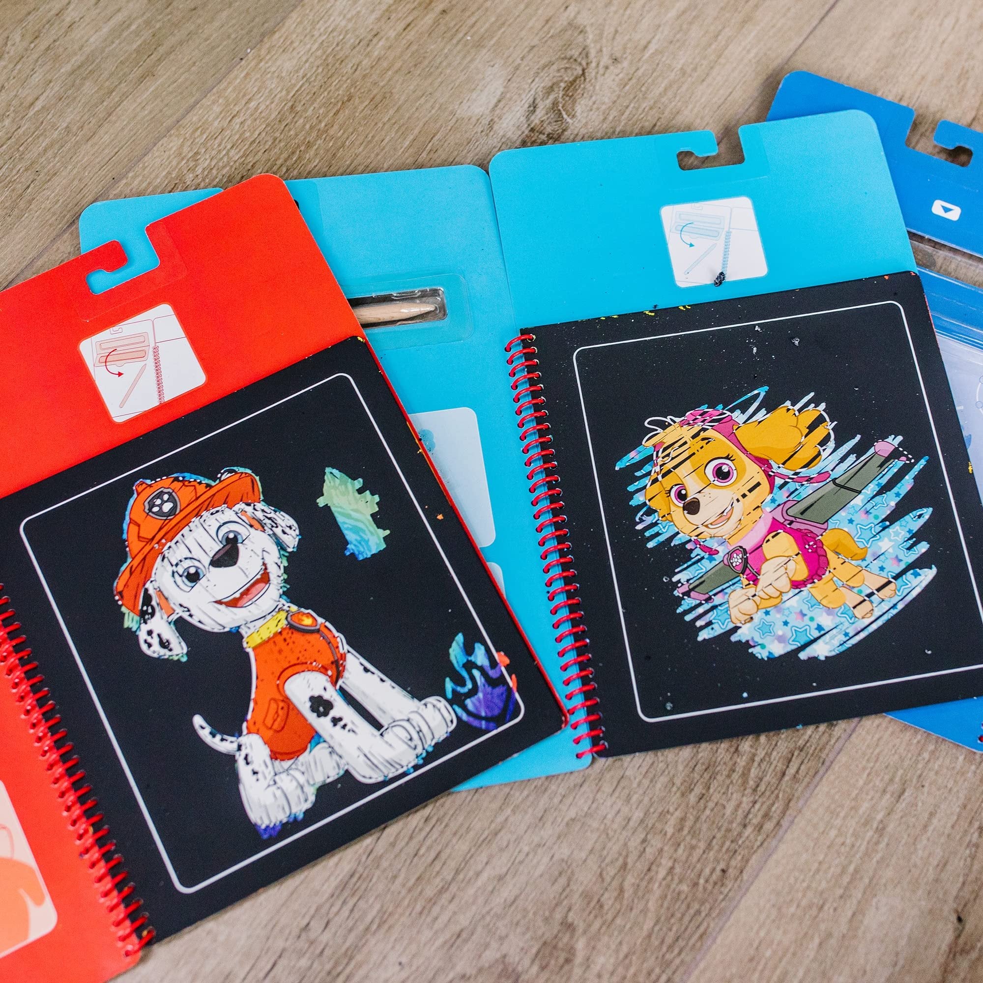 Melissa & Doug PAW Patrol Scratch Art Pad - Marshall Colour Reveal Travel Activity Pad