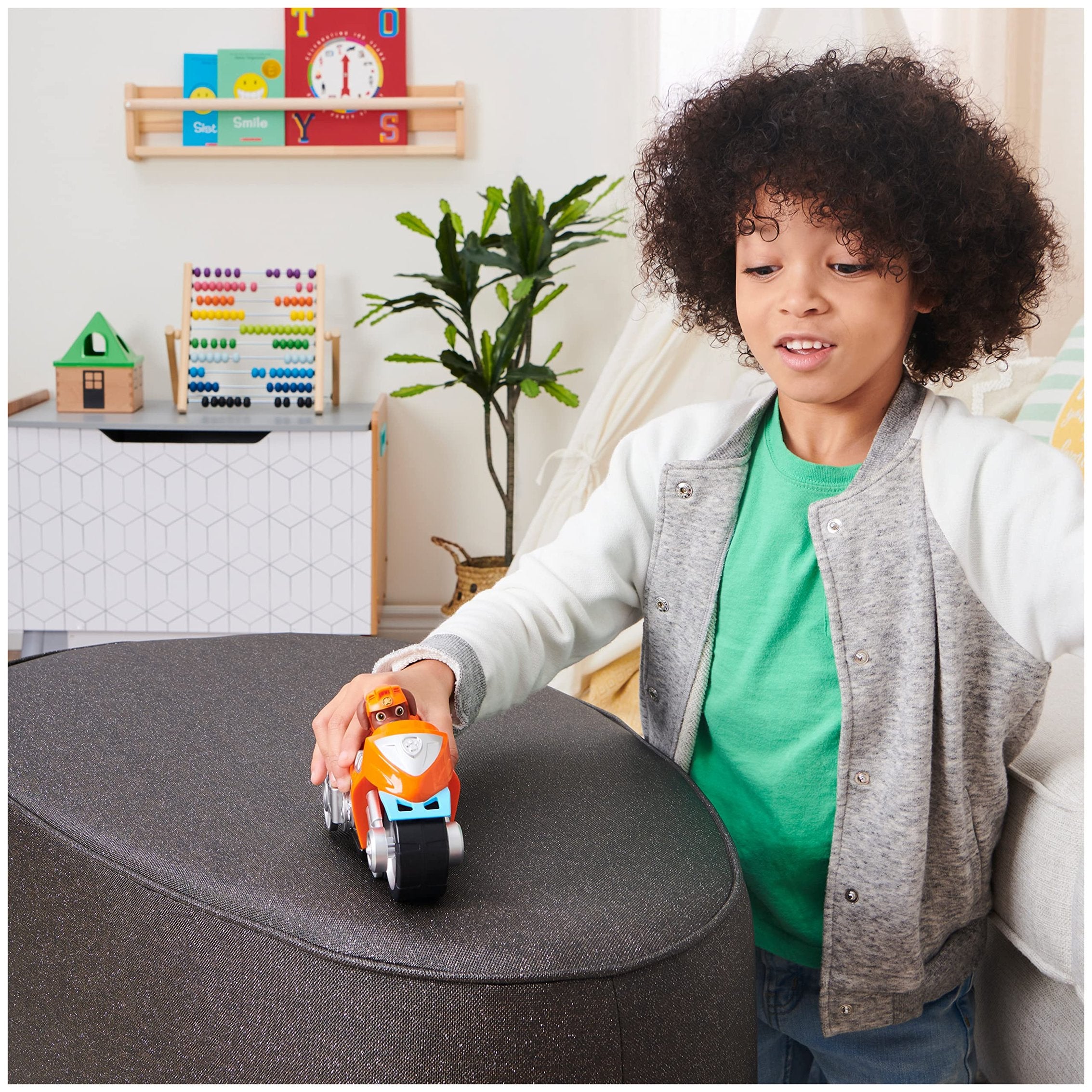 Paw Patrol, Moto Pups Zuma’s Deluxe Pull Back Motorcycle Vehicle with Wheelie Feature and Toy Figure