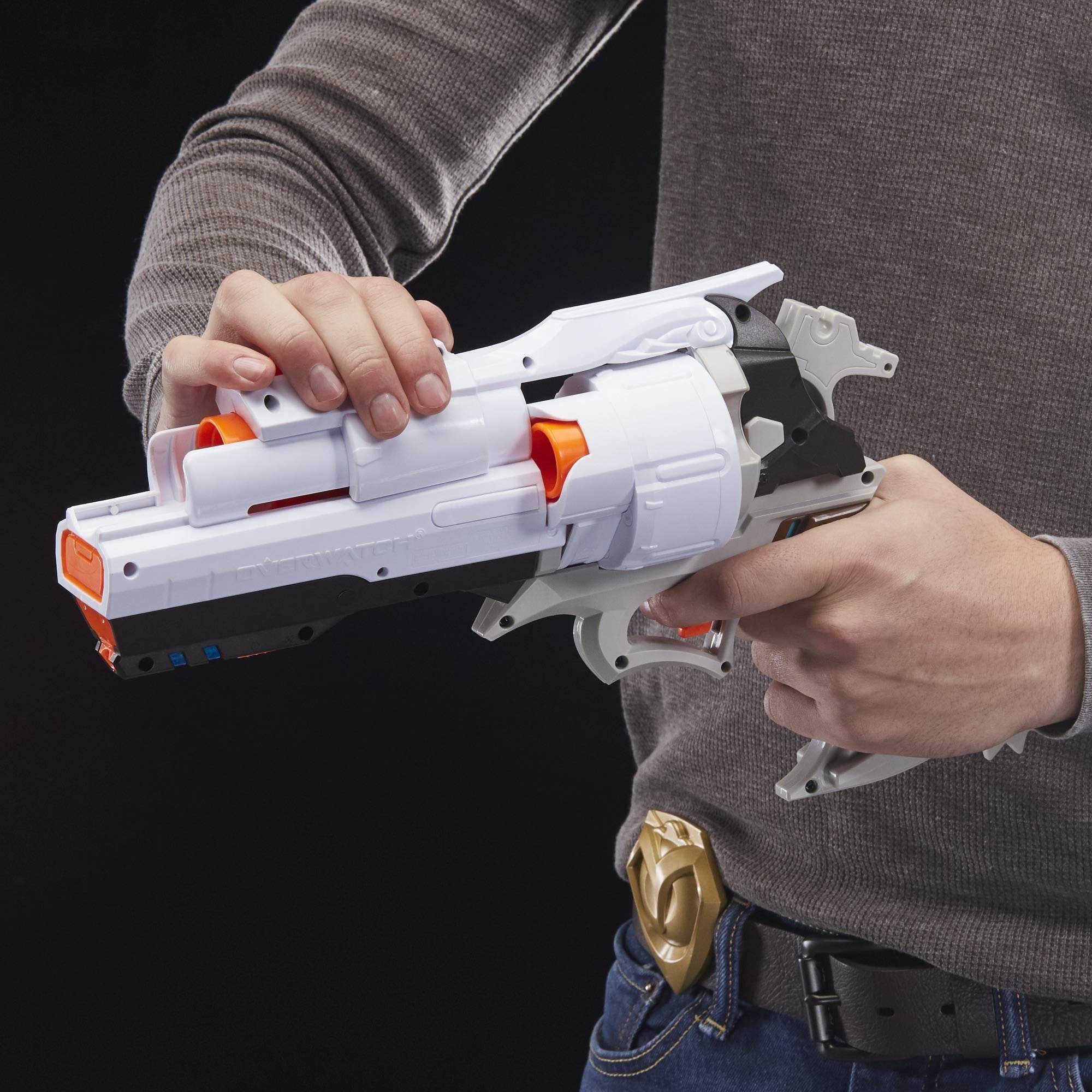 Nerf Overwatch McCree Rival Blaster with Die Cast Badge & 6 Overwatch Rival Rounds