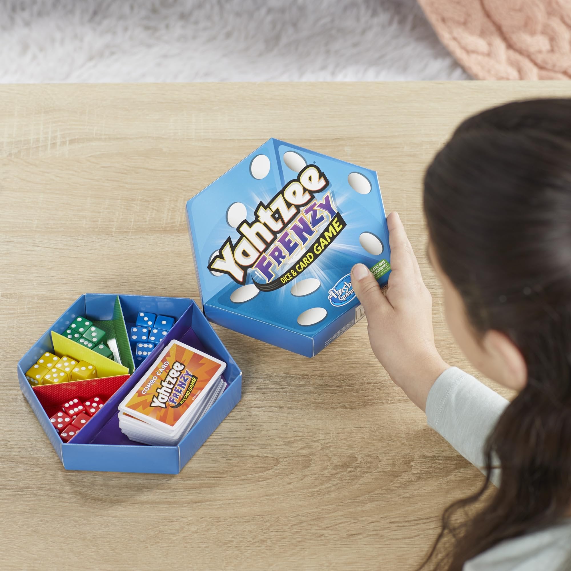 Hasbro Gaming Yahtzee Frenzy Dice & Card Game, Fast-Paced Dice Game, Card Games for Families and Kids, Easy to Learn Family Games, for 2 to 4 Players, Ages 8 and Up
