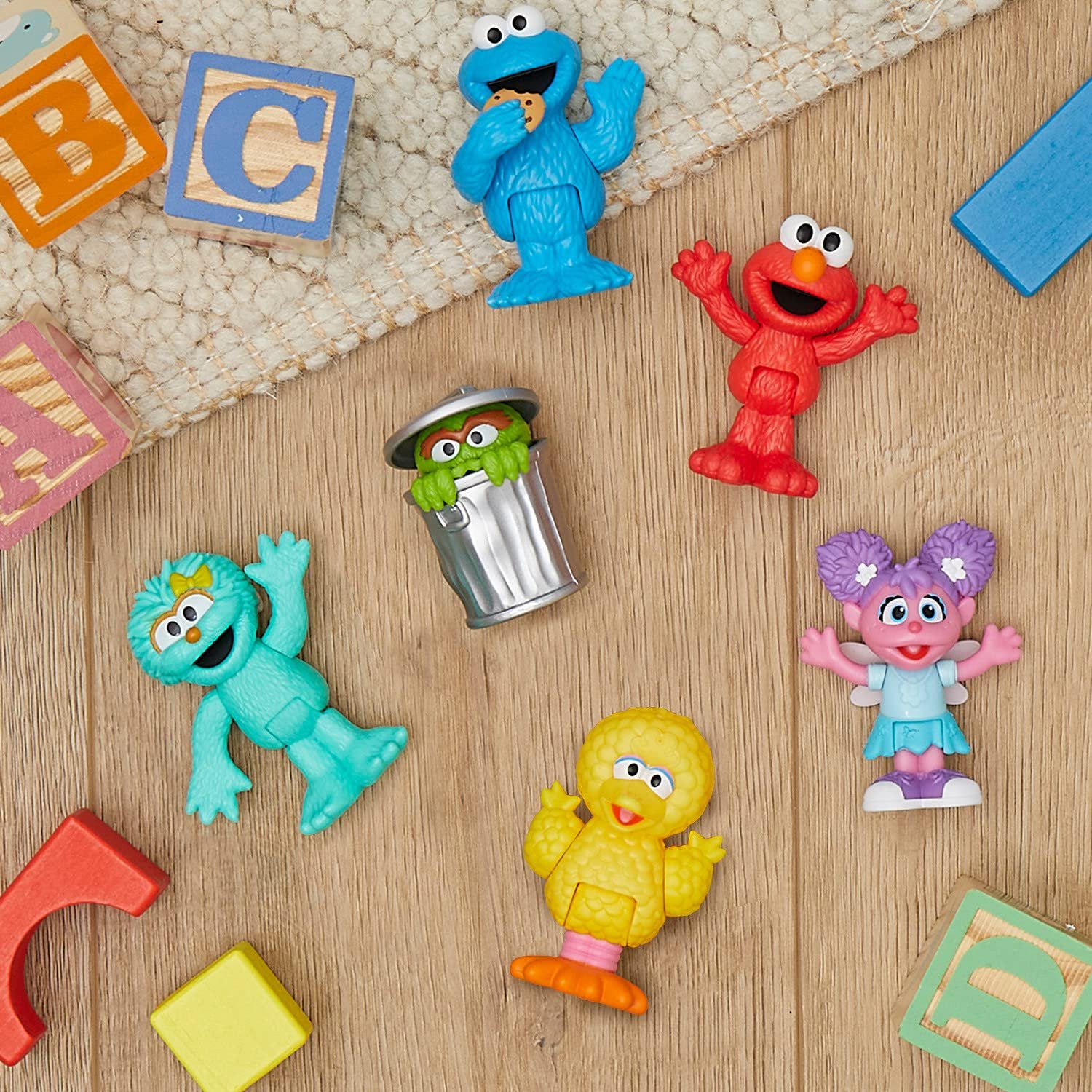 Sesame Street Neighborhood Friends, 6-piece Poseable Figurines, Officially Licensed Kids Toys for Ages 2 Up by Just Play