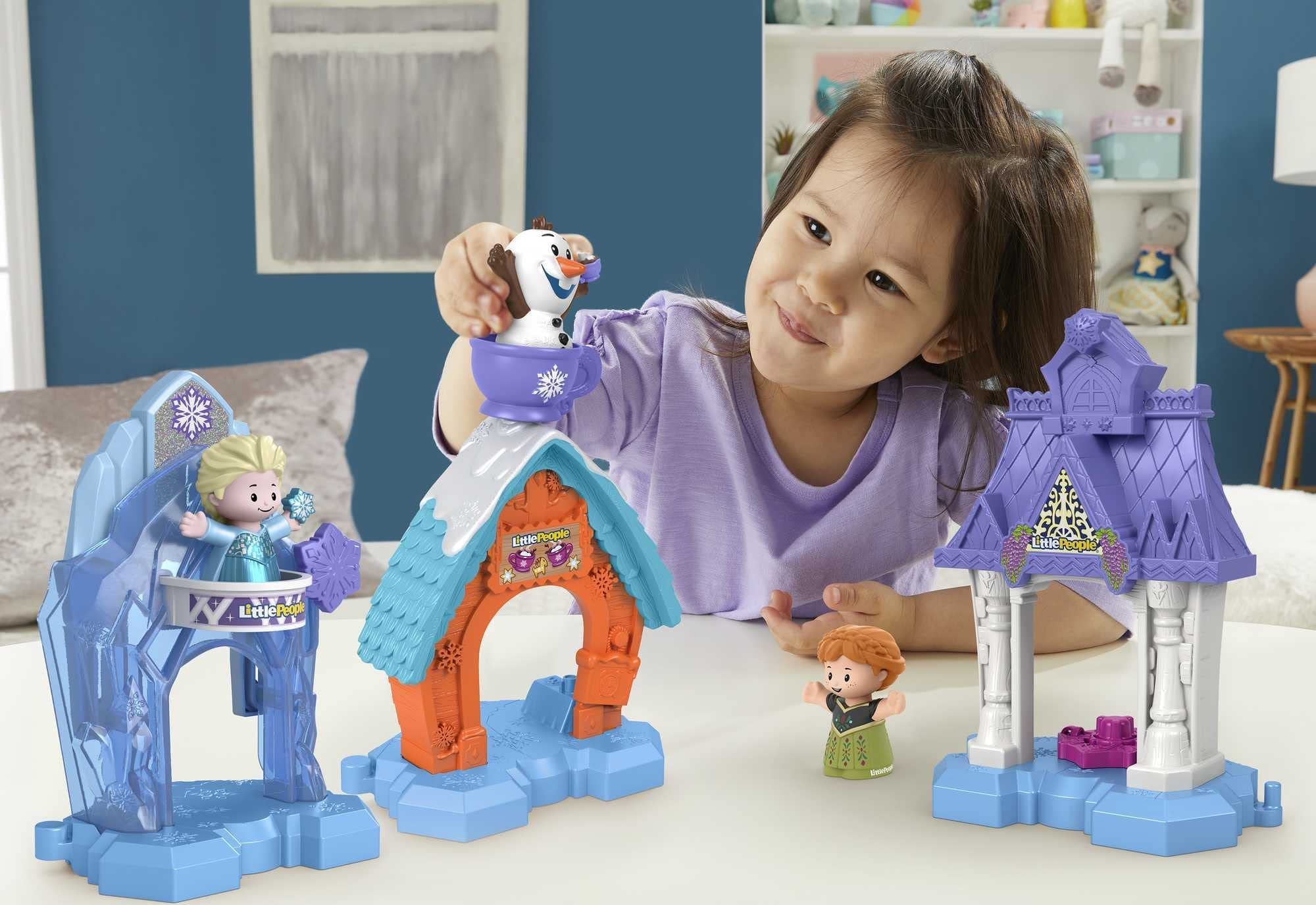 Fisher-Price Little People Toddler Toys Disney Frozen Snowflake Village Playset with Anna Elsa & Olaf for Ages 18+ Months