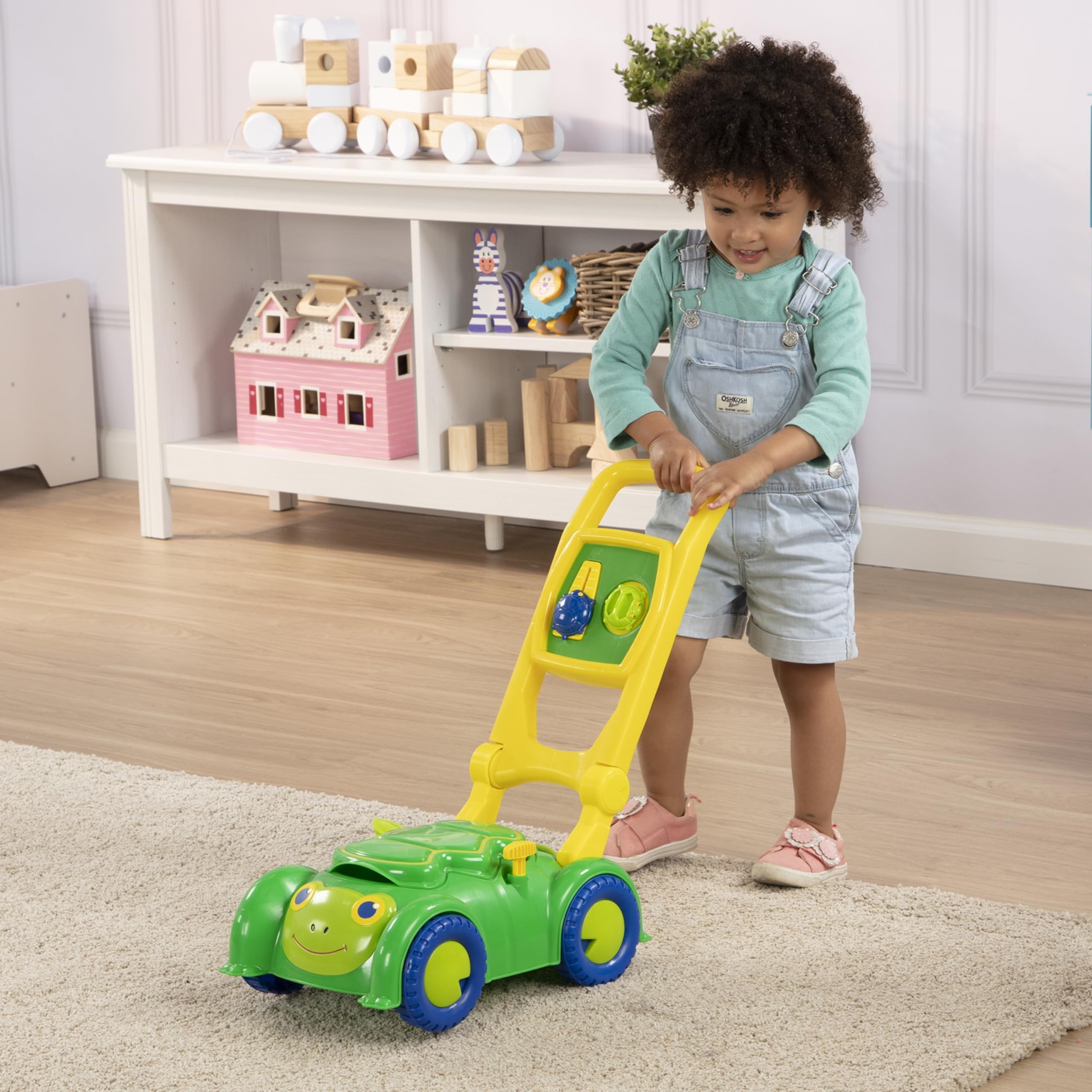 Melissa & Doug Sunny Patch Snappy Turtle Lawn Mower - Pretend Play Toy for Kids