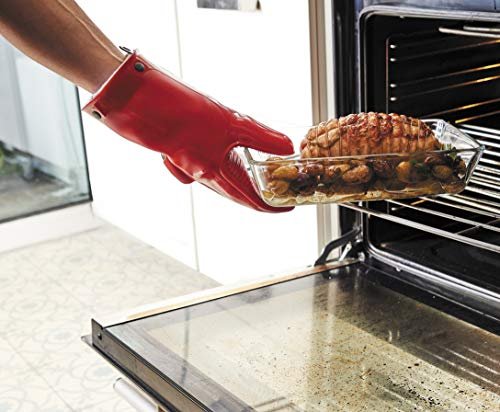 Mastrad Silicone Oven Mitt with LED Light - Lights Up Oven Or BBQ - Non Slip Grooves and Cotton Lining