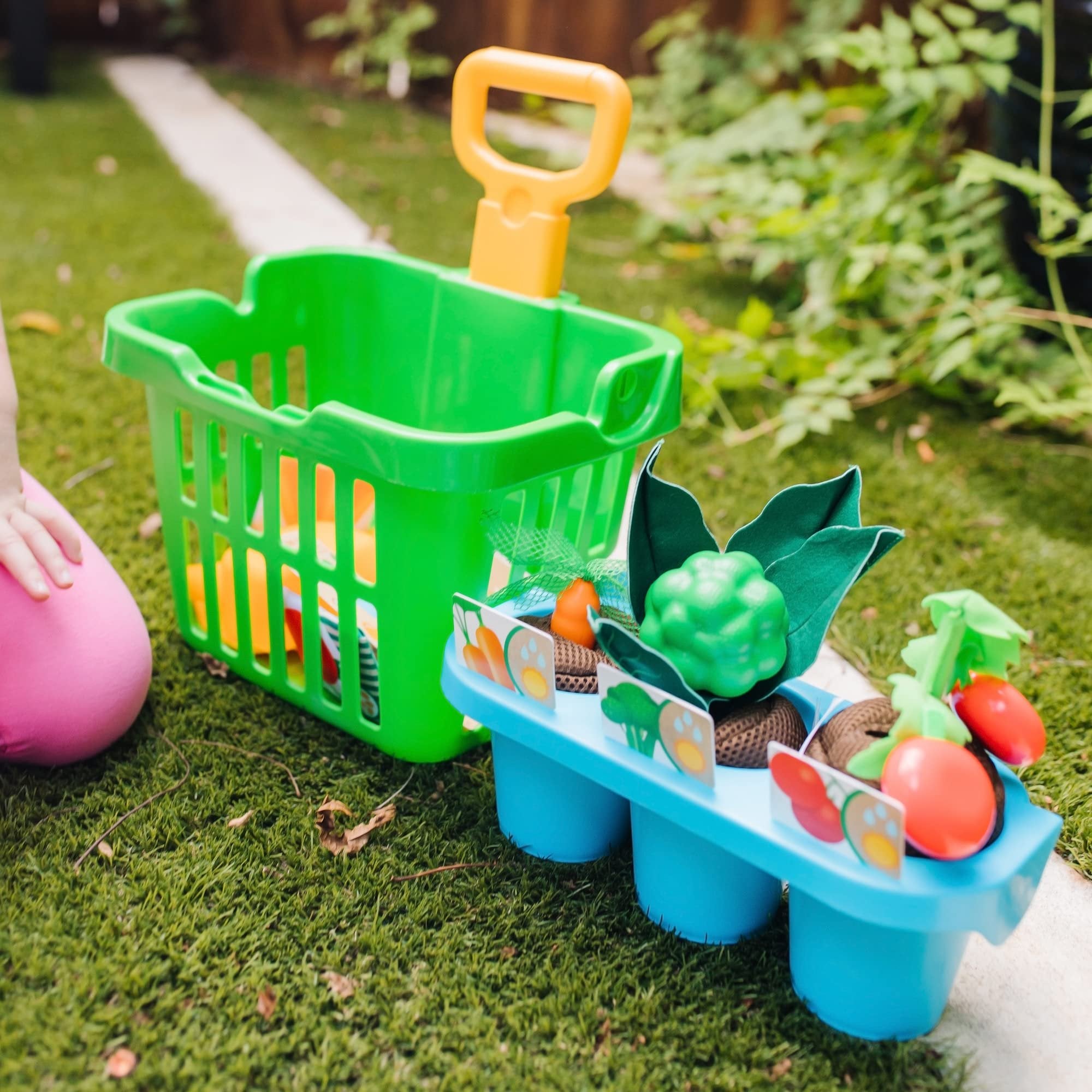 Let's Explore Vegetable Gardening Play Set