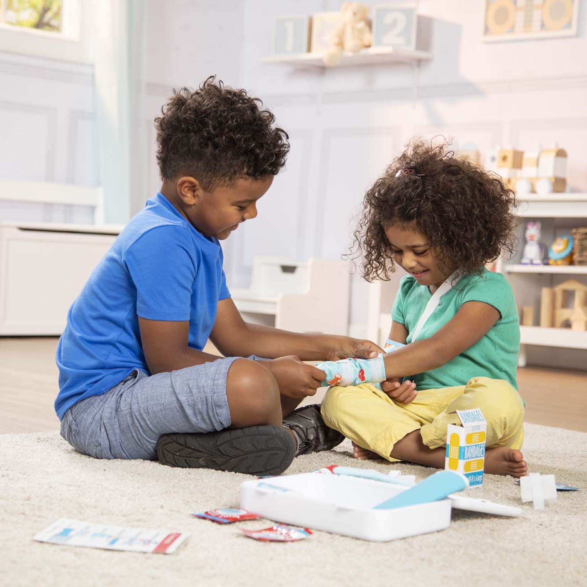 Melissa & Doug Get Well First Aid Play Set | Pretend Play | Play Set | 3+ | Gift for Boy or Girl