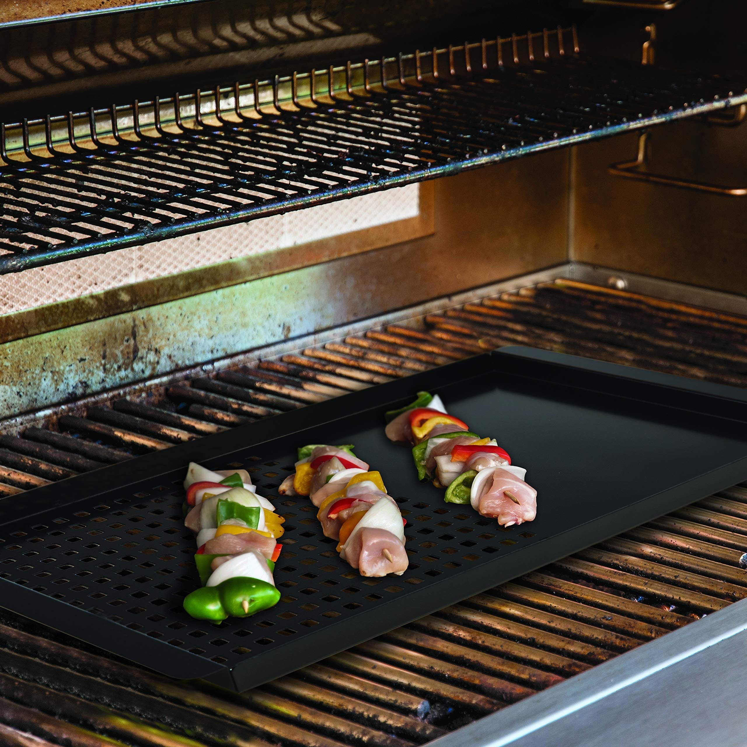 Farberware 5275060 Barbecue Grill Topper, Black