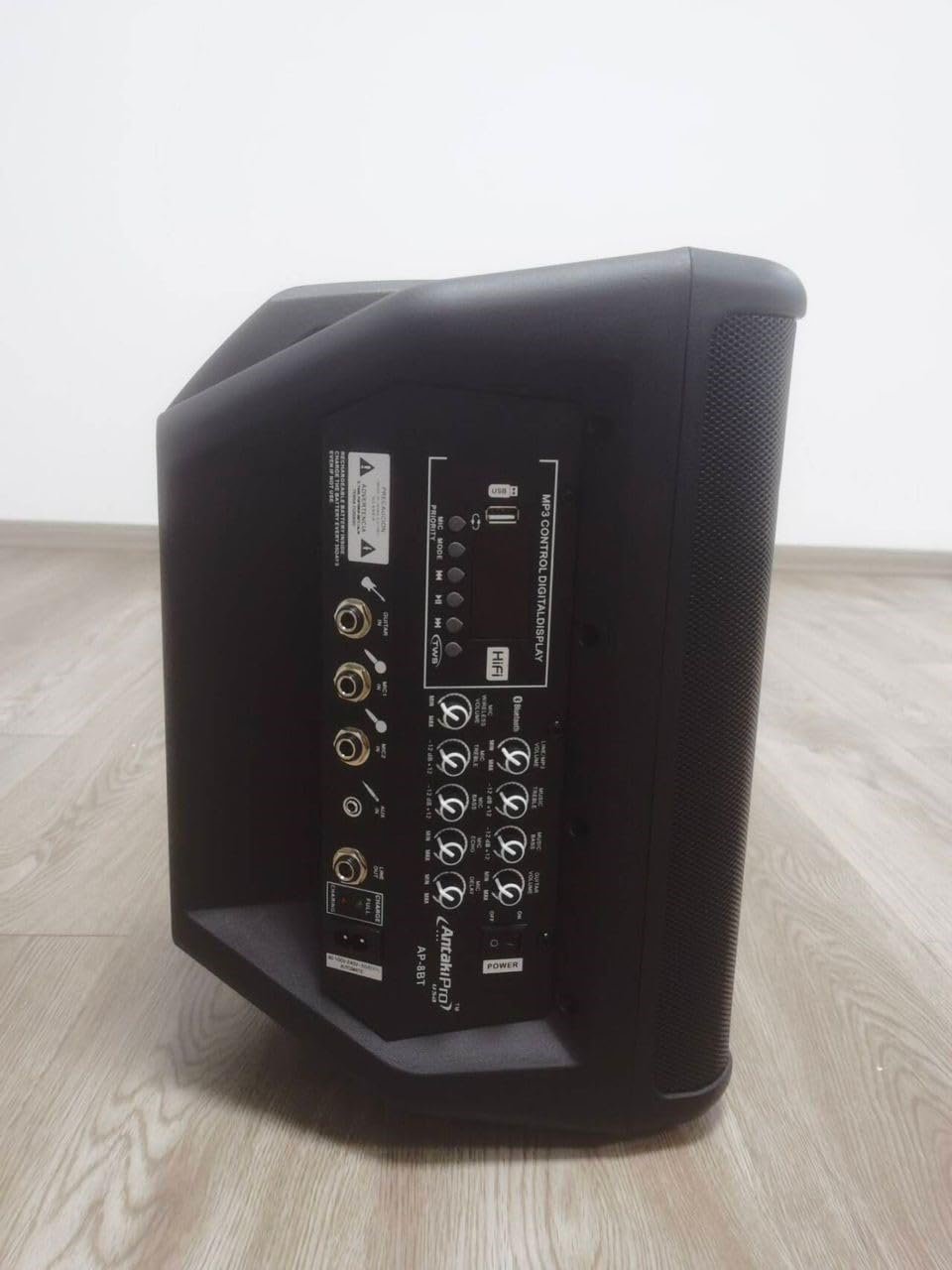 ANTAKIPRO AP-8BT 8-inch AC-DC Powered DJ PA Speaker Bluetooth System Cabinet with Digital Signal Processor 400 Watts Rms 90-240 Volts Automatic