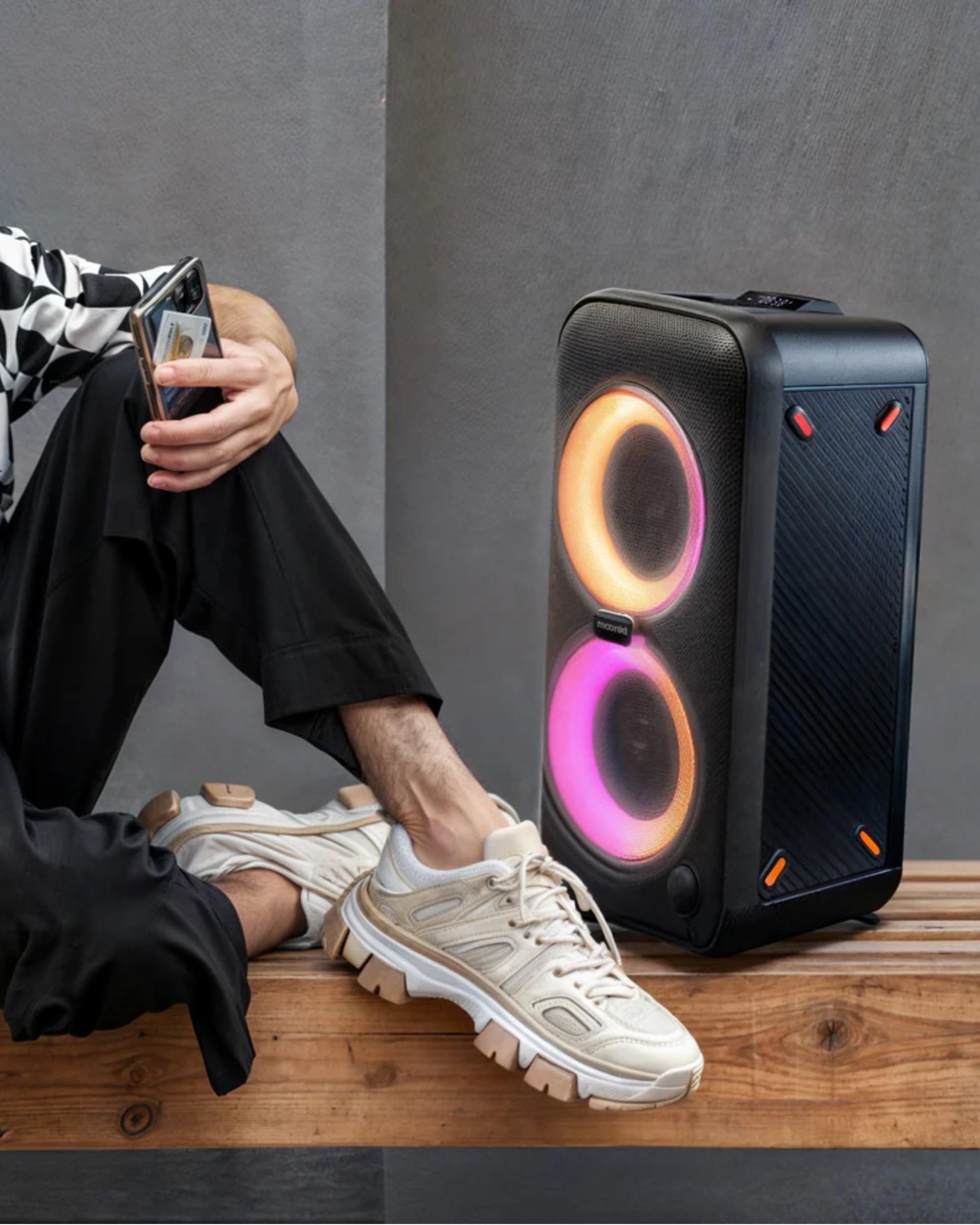 Moonki Sound MW-PB250 Dual 5-inch Woofer LED Lighting Portable 2-Way Party Box Active Speaker 900W PMPO 60 Wrms Rechargeable Batt with BT Connectivity