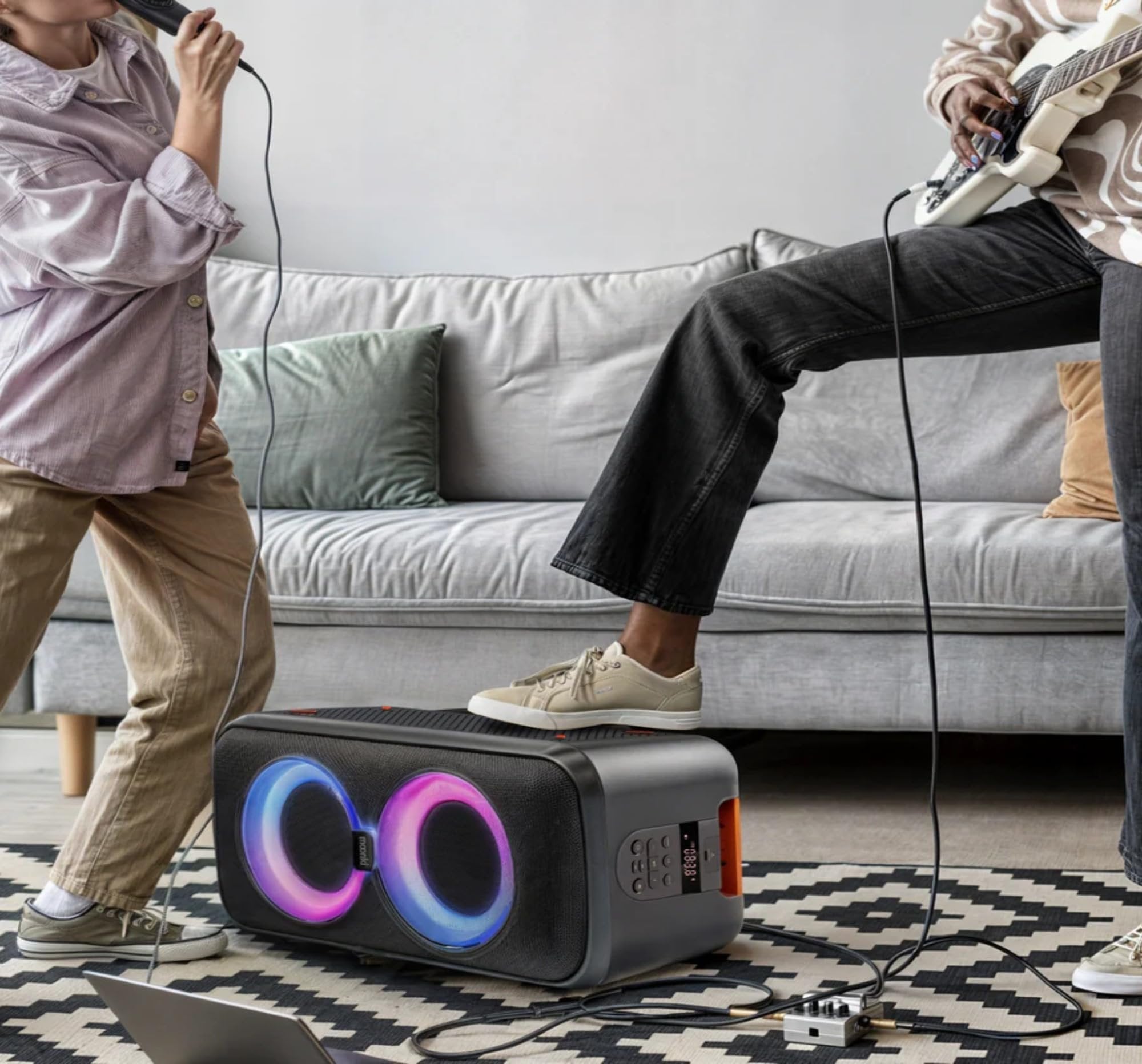 Moonki Sound MW-PB250 Dual 5-inch Woofer LED Lighting Portable 2-Way Party Box Active Speaker 900W PMPO 60 Wrms Rechargeable Batt with BT Connectivity