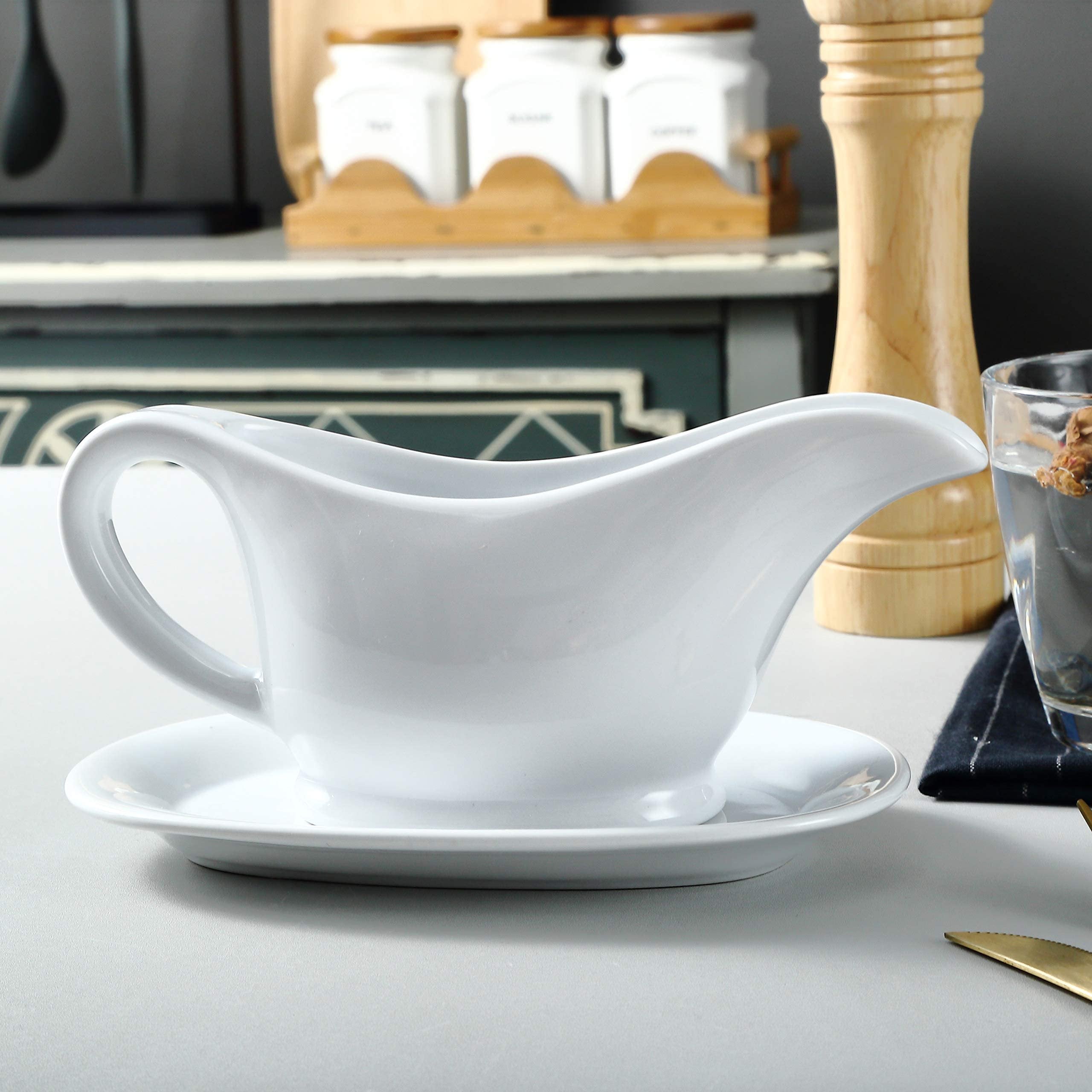 Bruntmor 11 Oz White Ceramic Gravy Boat With Tray, 11 Ounce Small Ceramic Serving Dish, Dispenser with Tray For Sauces, Gravy Boats With Saucer For Dinner