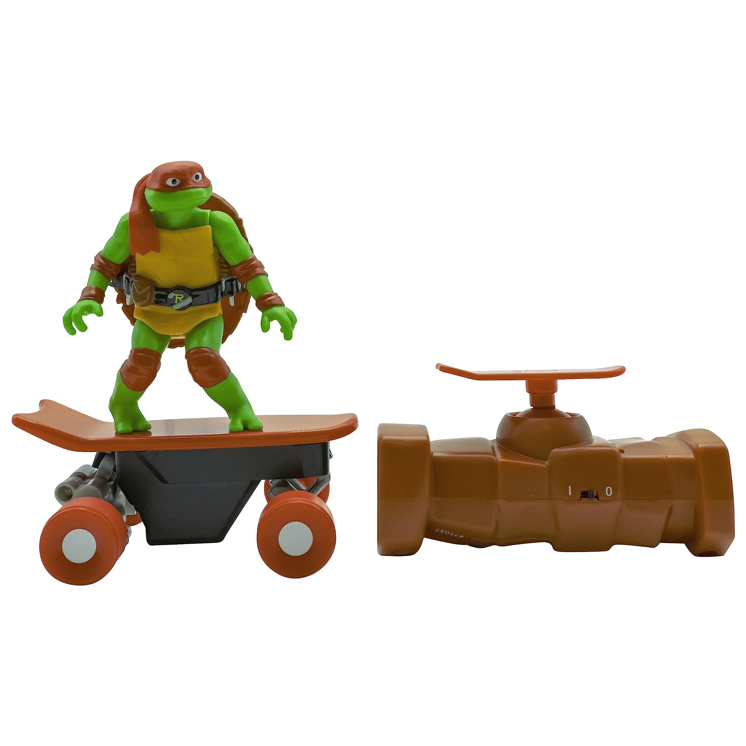 Teenage Mutant Ninja Turtles Toy, Raphael Half Pipe RC Skate Vehicle with Tricks, 2.4 GHz Remote Control TMNT Ninja Turtle Toy, Mutant Mayhem, Ages 5+