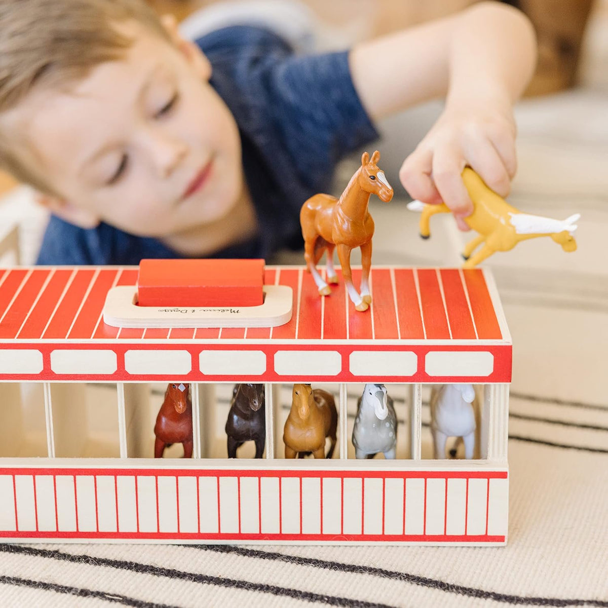 Melissa & Doug Take-Along Show-Horse Stable Wooden Barn Toy Set