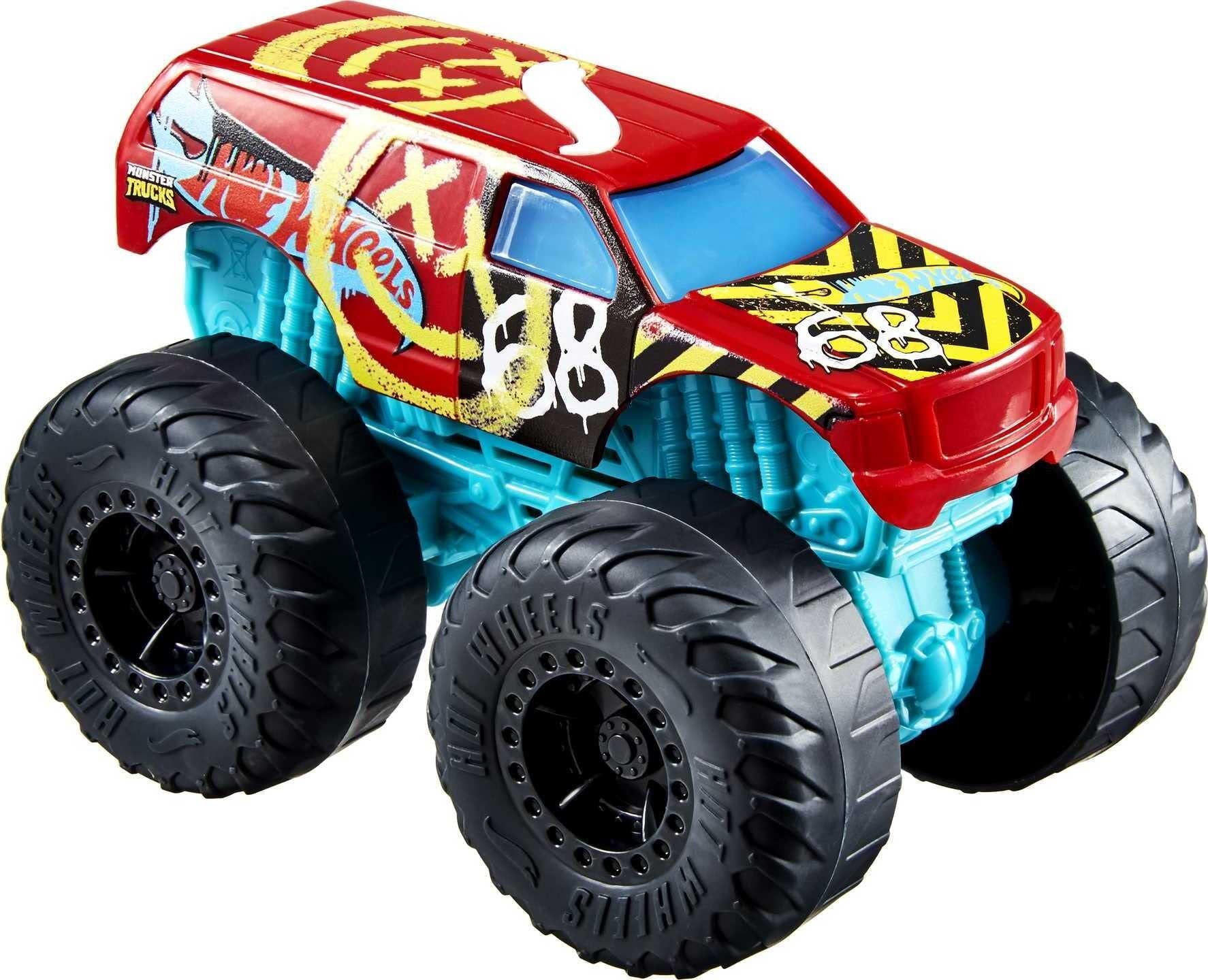 Hot Wheels Monster Trucks Roarin’ Wreckers, 1 1:43 Scale Truck with Lights & Sounds, Plays Truck’s Theme Song, Toy for Kids 3 Years Old & Older