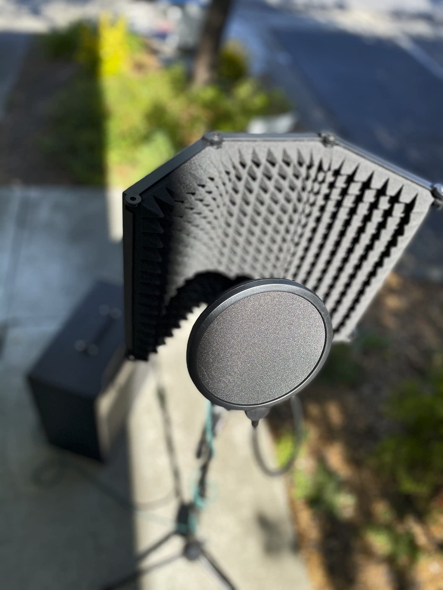 PIG HOG PHMPOP Microphone Pop Filter 5.9 inch Diameter Dual-Layer Pop Filter 13.75 inch Gooseneck Clamp Adjustable