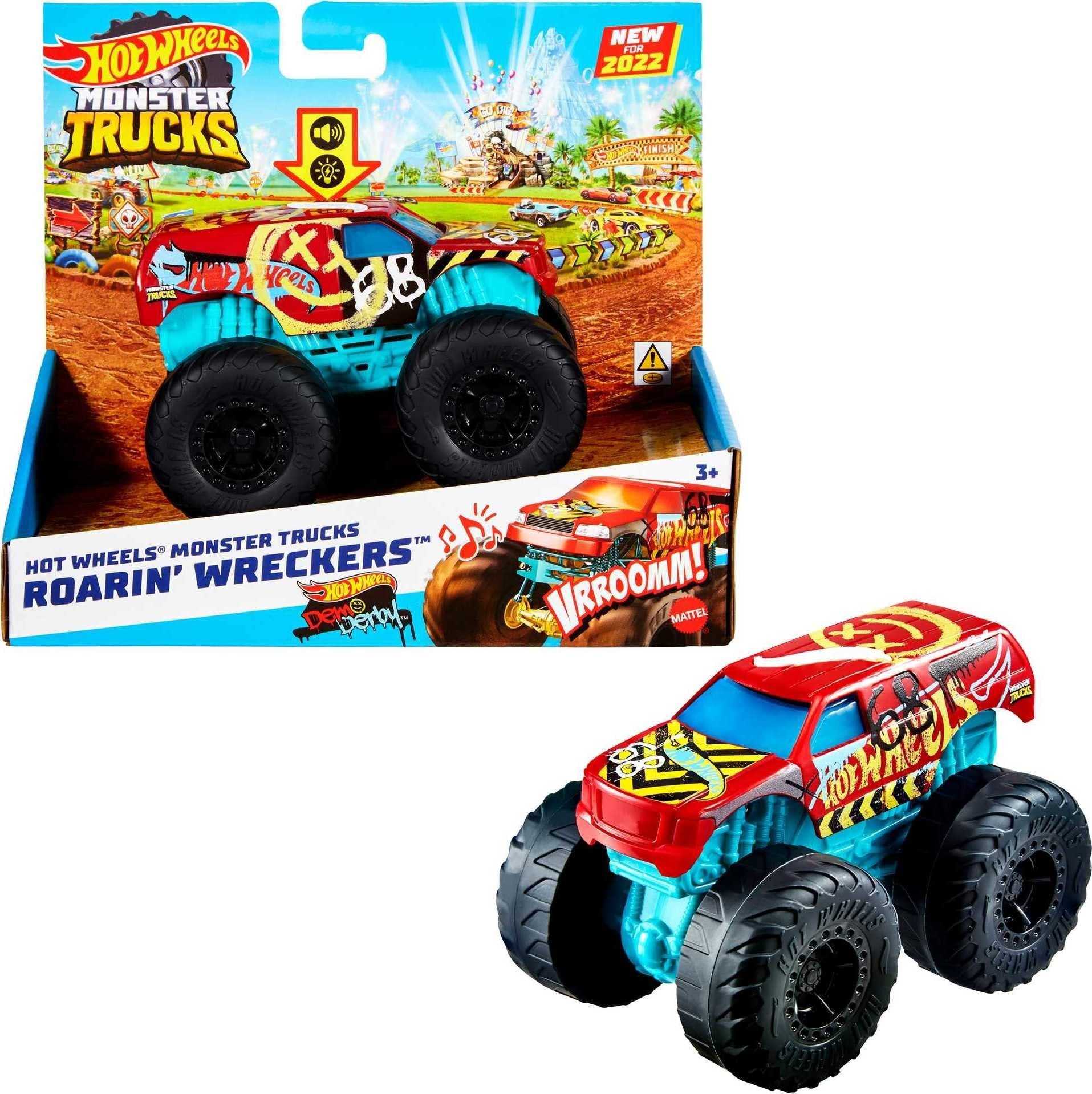 Hot Wheels Monster Trucks Roarin’ Wreckers, 1 1:43 Scale Truck with Lights & Sounds, Plays Truck’s Theme Song, Toy for Kids 3 Years Old & Older