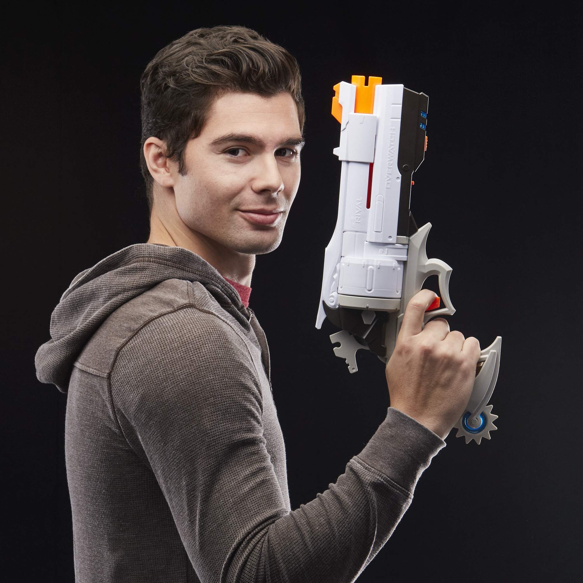 Nerf Overwatch McCree Rival Blaster with Die Cast Badge & 6 Overwatch Rival Rounds