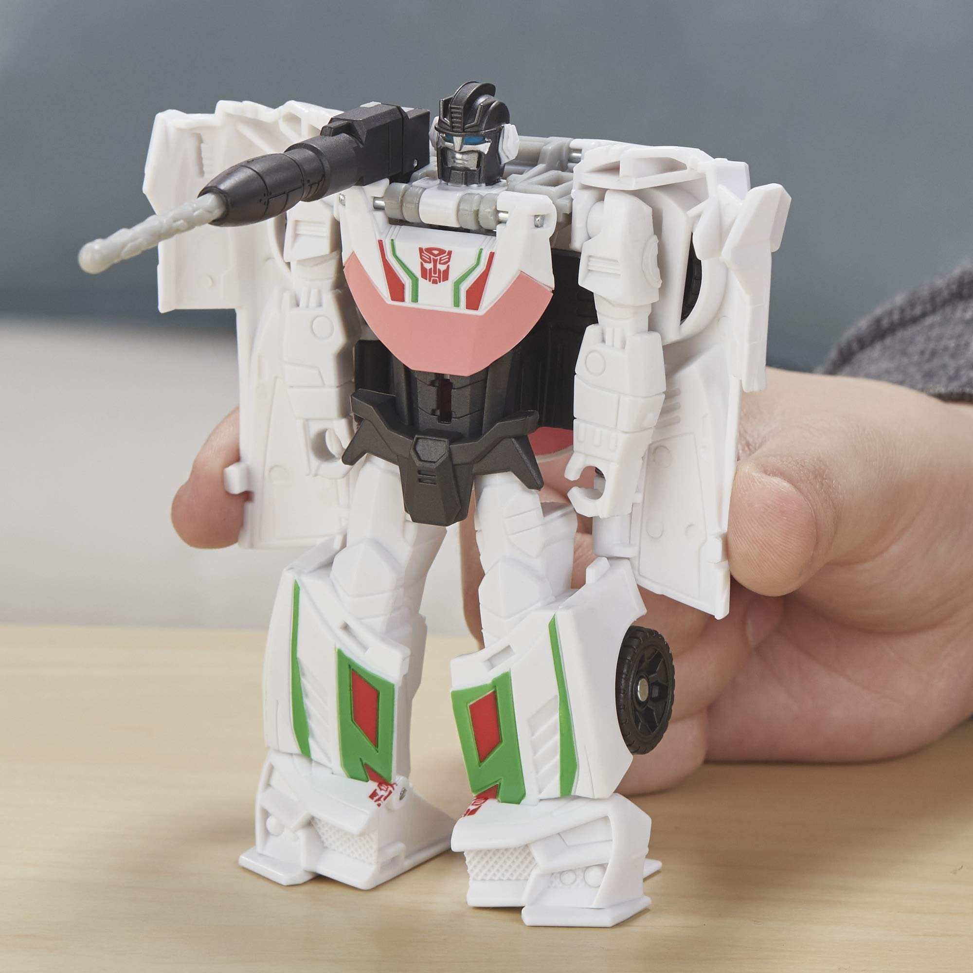 Transformers Toys Cyberverse Action Attackers 1-Step Changer Wheeljack Action Figure - Repeatable Gravity Cannon Action Attack - for Kids Age 6 and Up, 4.25-inch