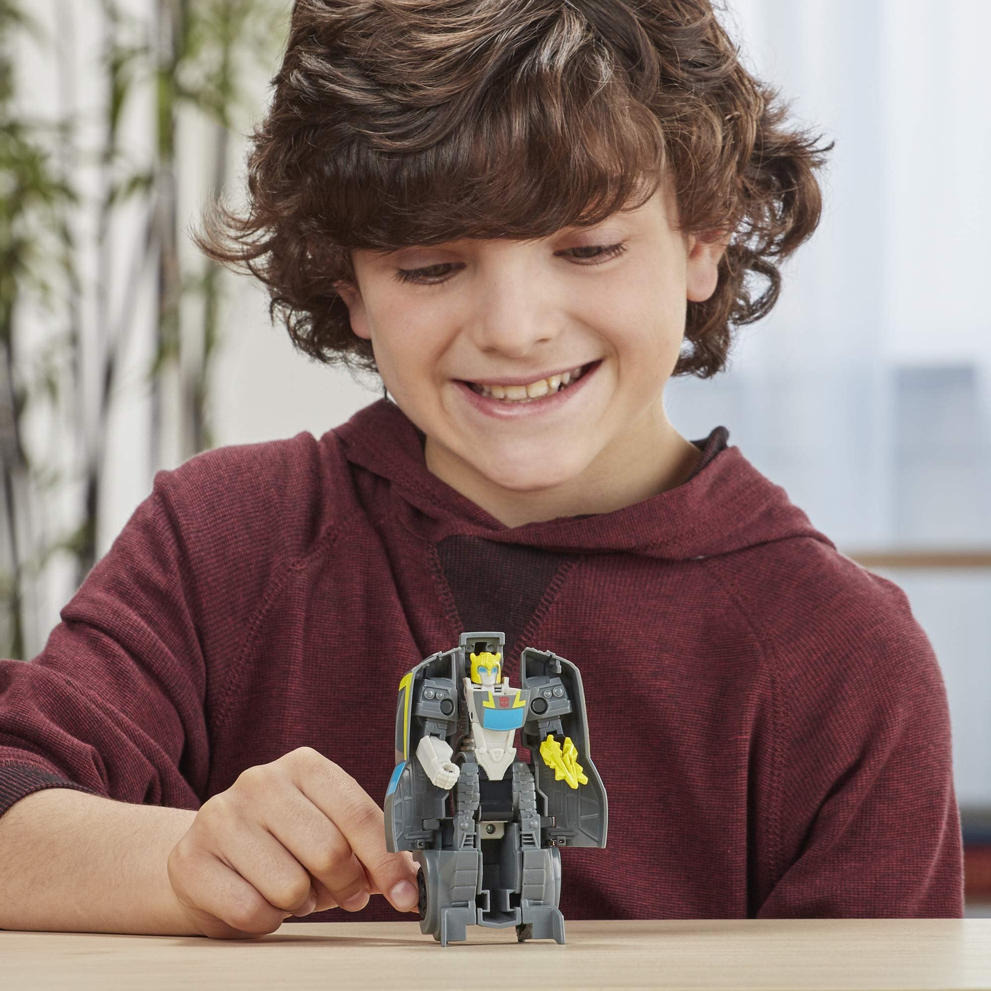 Transformers Bumblebee Cyberverse Adventures Action Attackers: 1-Step Stealth Force Bumblebee Figure, Shadow Shot Action Attack, 4.25-inch