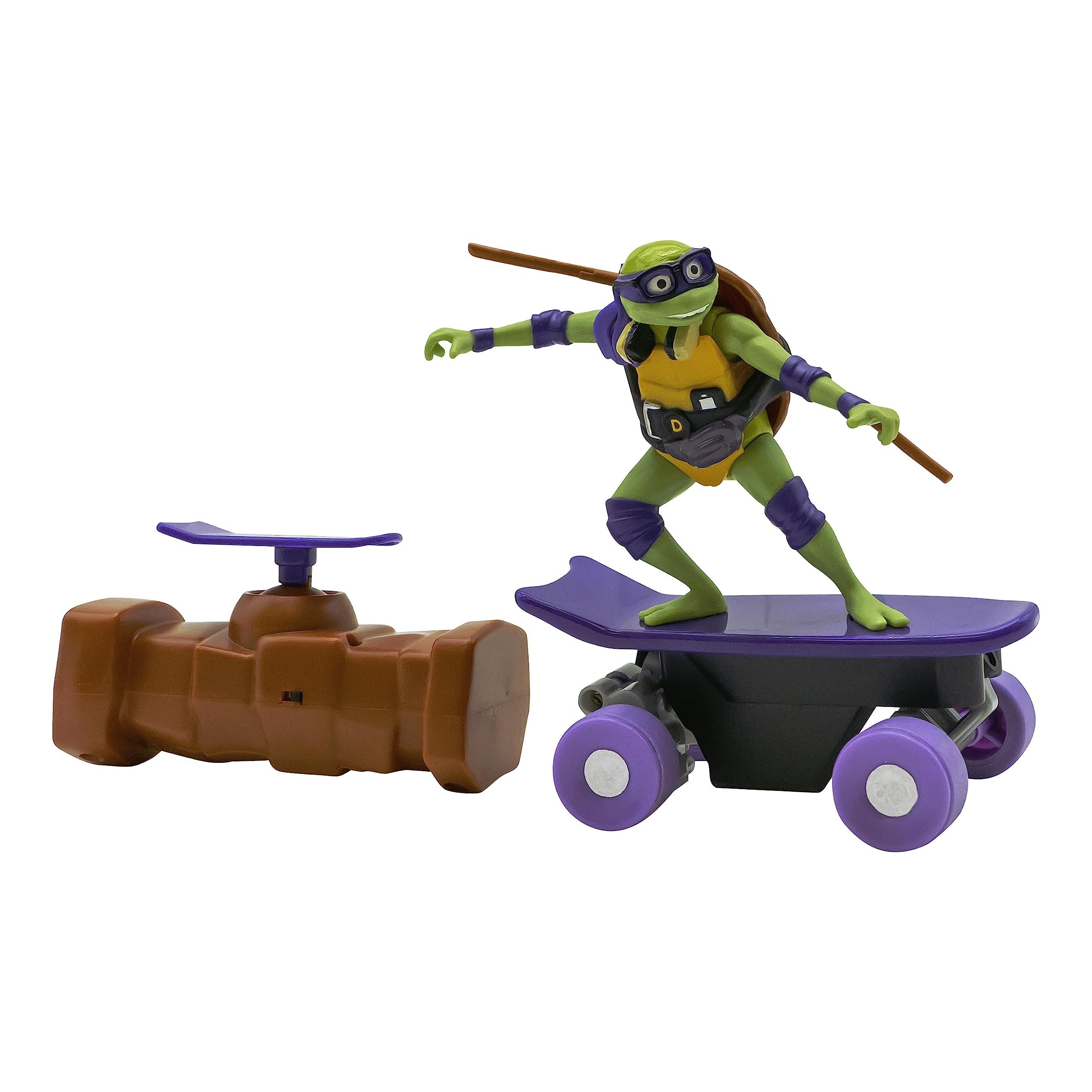 Teenage Mutant Ninja Turtles Toy, Donatello Half Pipe RC Skate Vehicle, Mutant Mayhem Remote Control TMNT Toy for Kids, Ages 3+