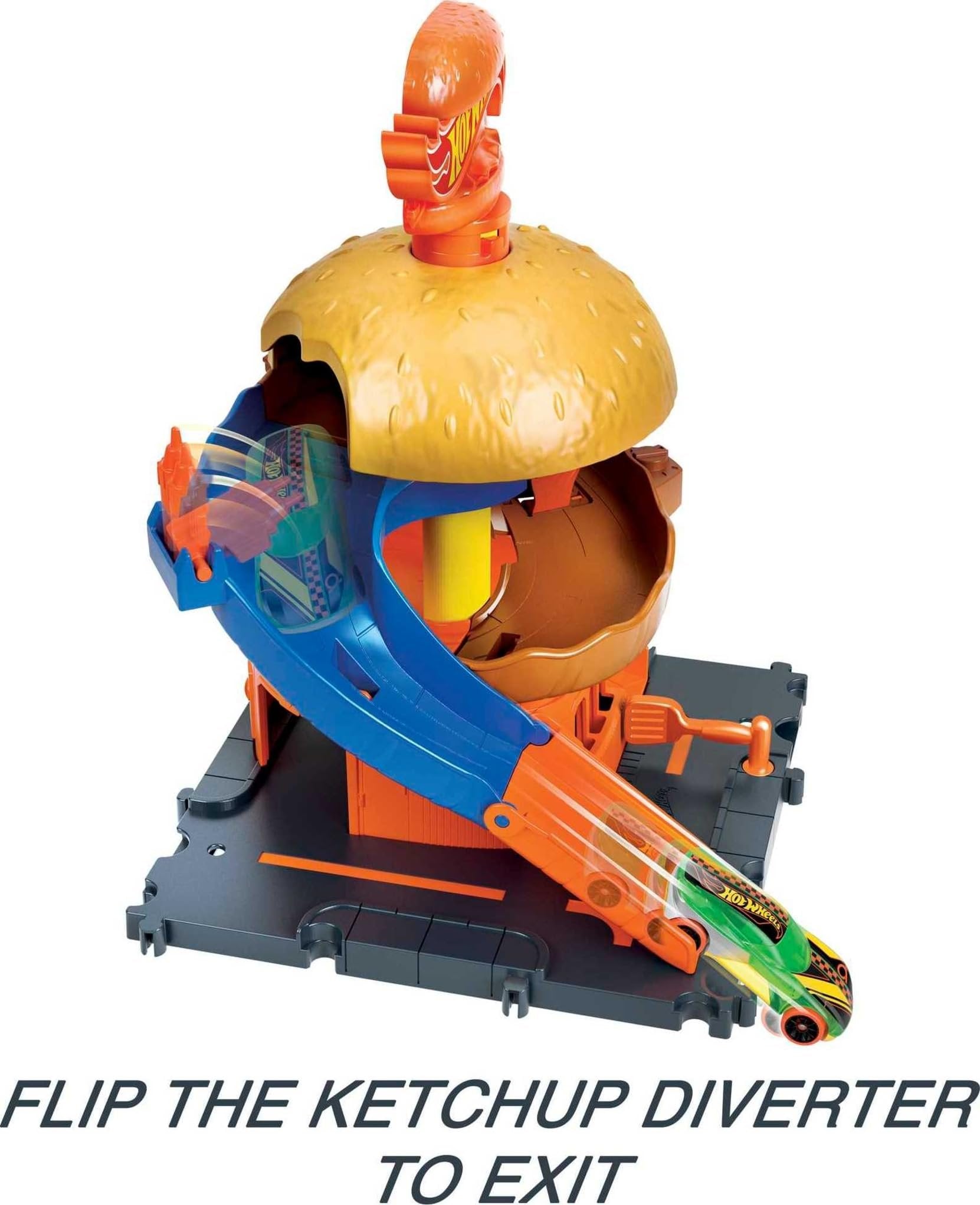 Hot Wheels Toy Car Track Set, City Burger Drive-Thru Playset & 1:64 Scale Car, Connects to Other Sets & Tracks