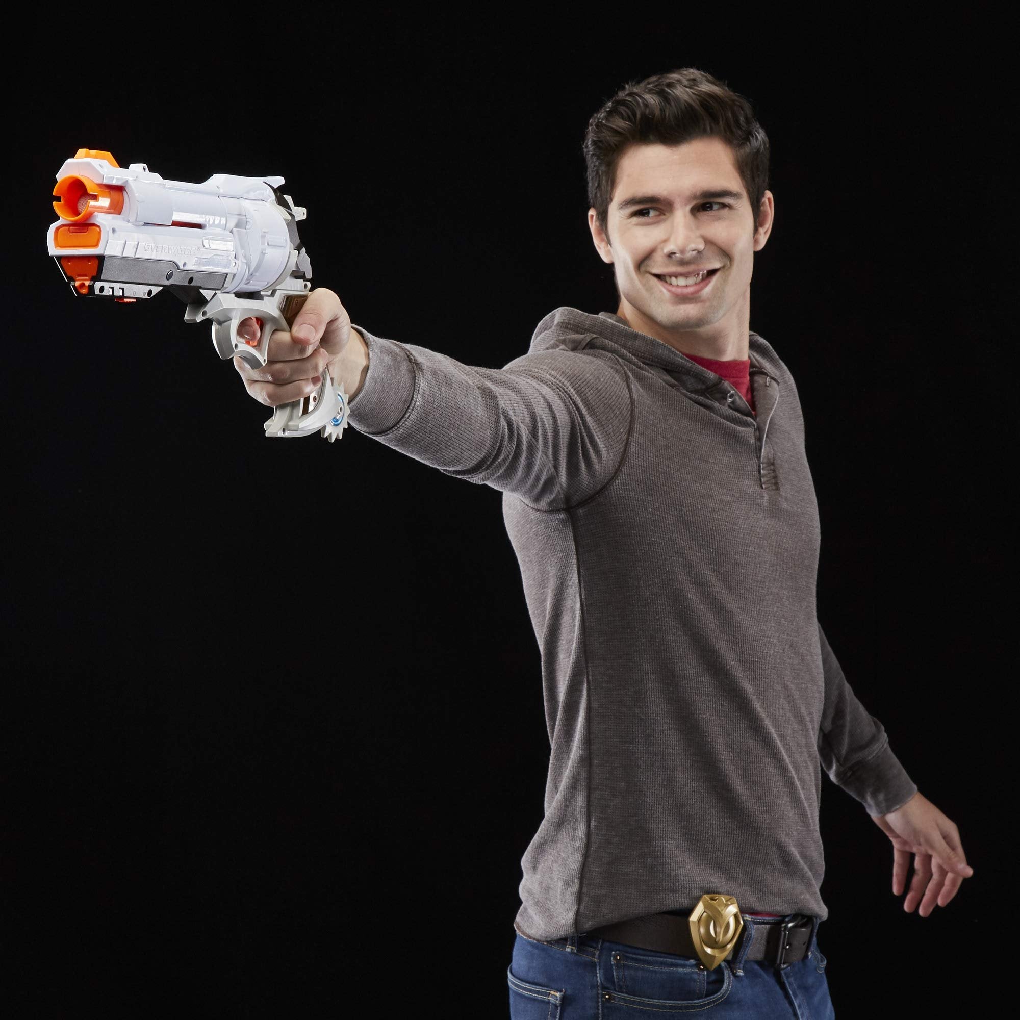 Nerf Overwatch McCree Rival Blaster with Die Cast Badge & 6 Overwatch Rival Rounds