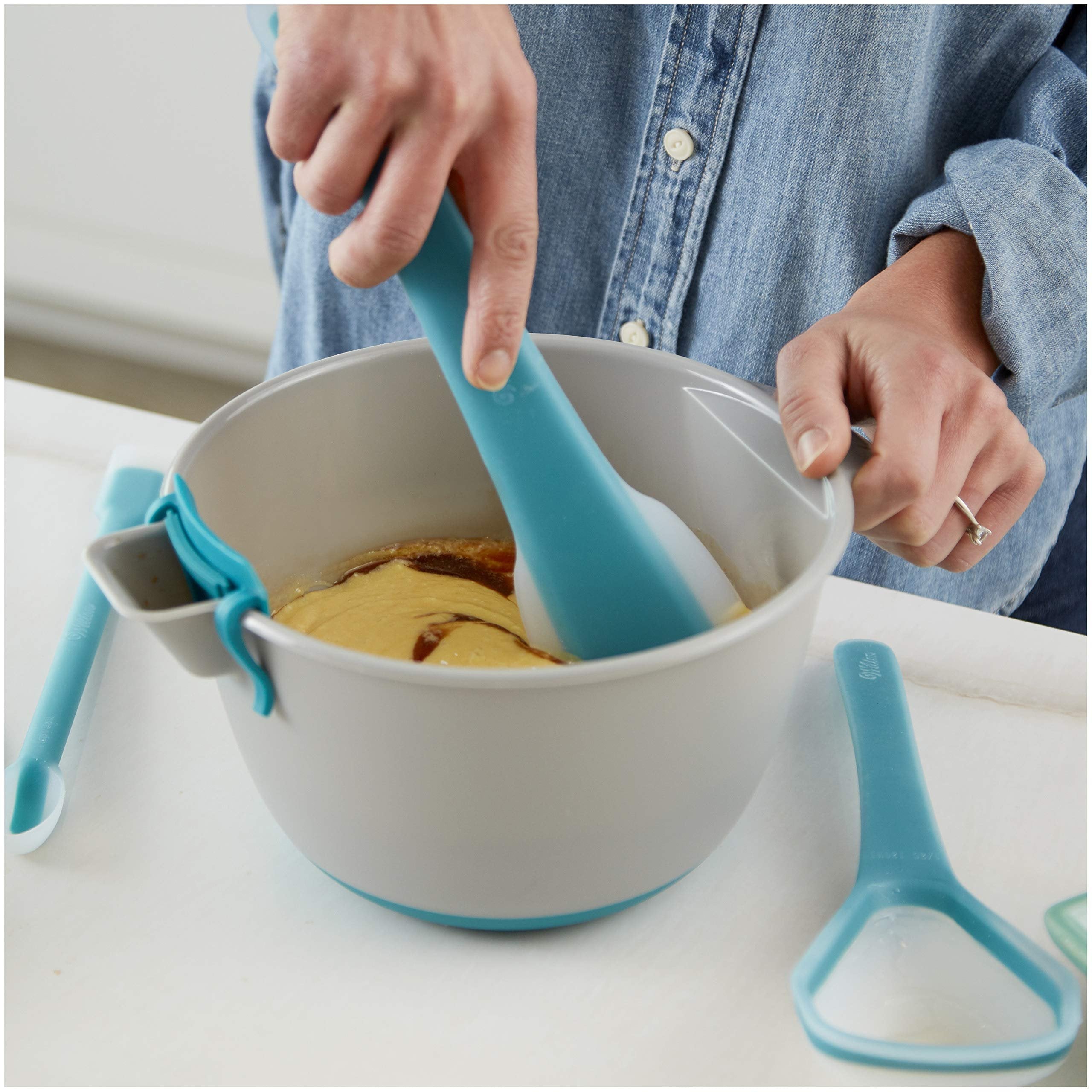 Wilton Versa-Tools Mix and Mash Spatula, Nylon