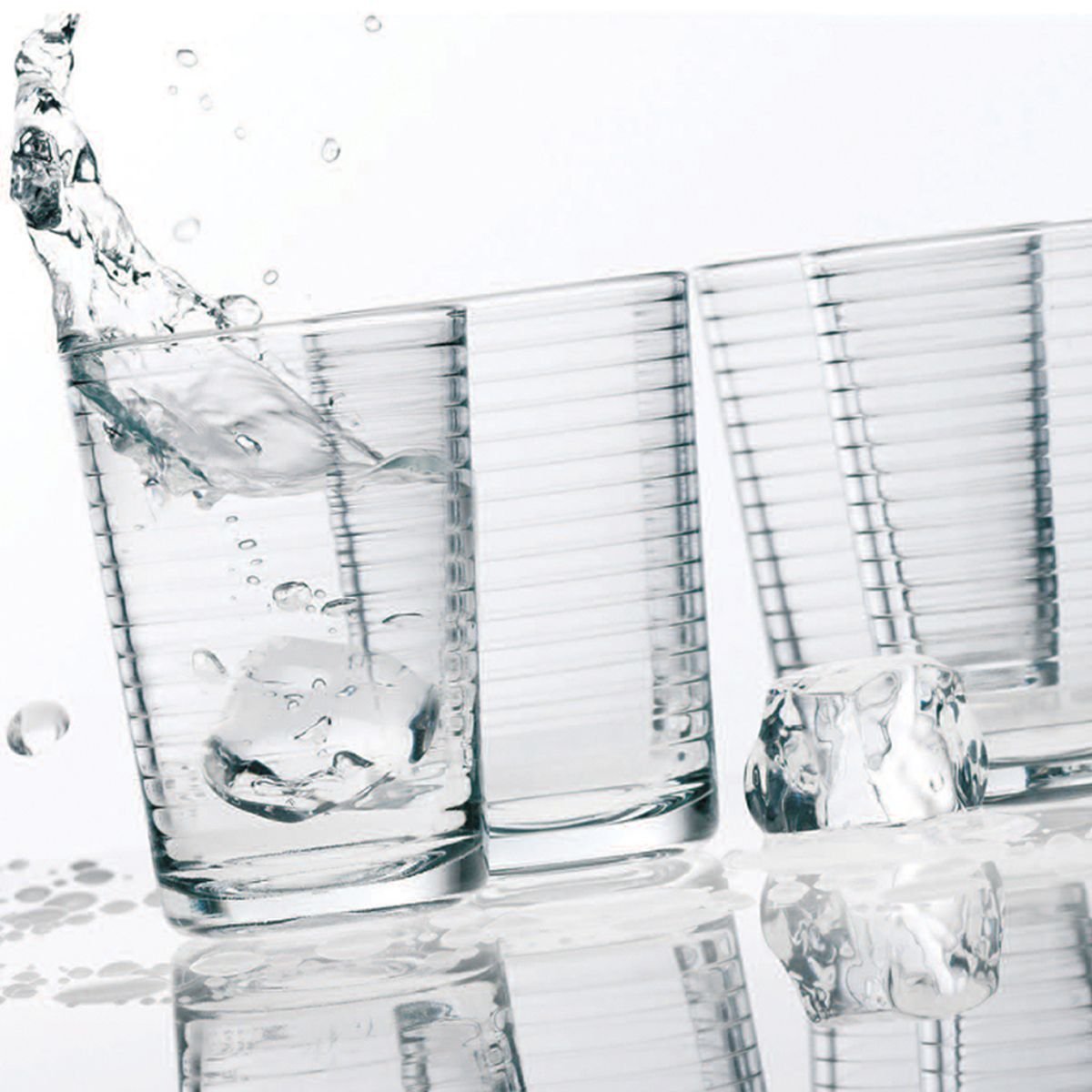 Juice Glasses 7 oz. Set Of 4 Glass Cups – By Home Essentials and Beyond – Beverage Water Tumblers for Juice, Whiskey, Cocktails, Iced Tea. Dishwasher safe.