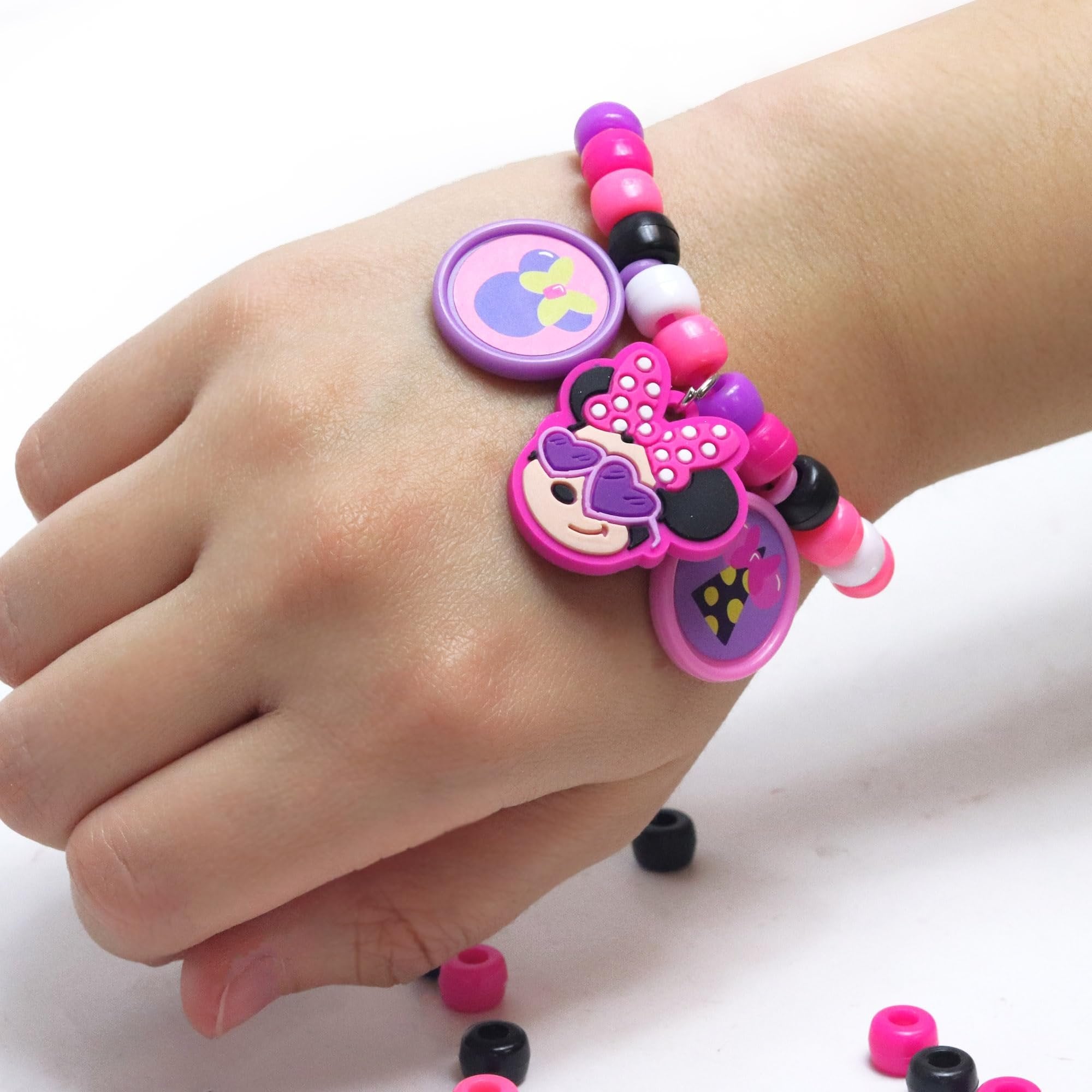Minnie Character Bracelet Surprise