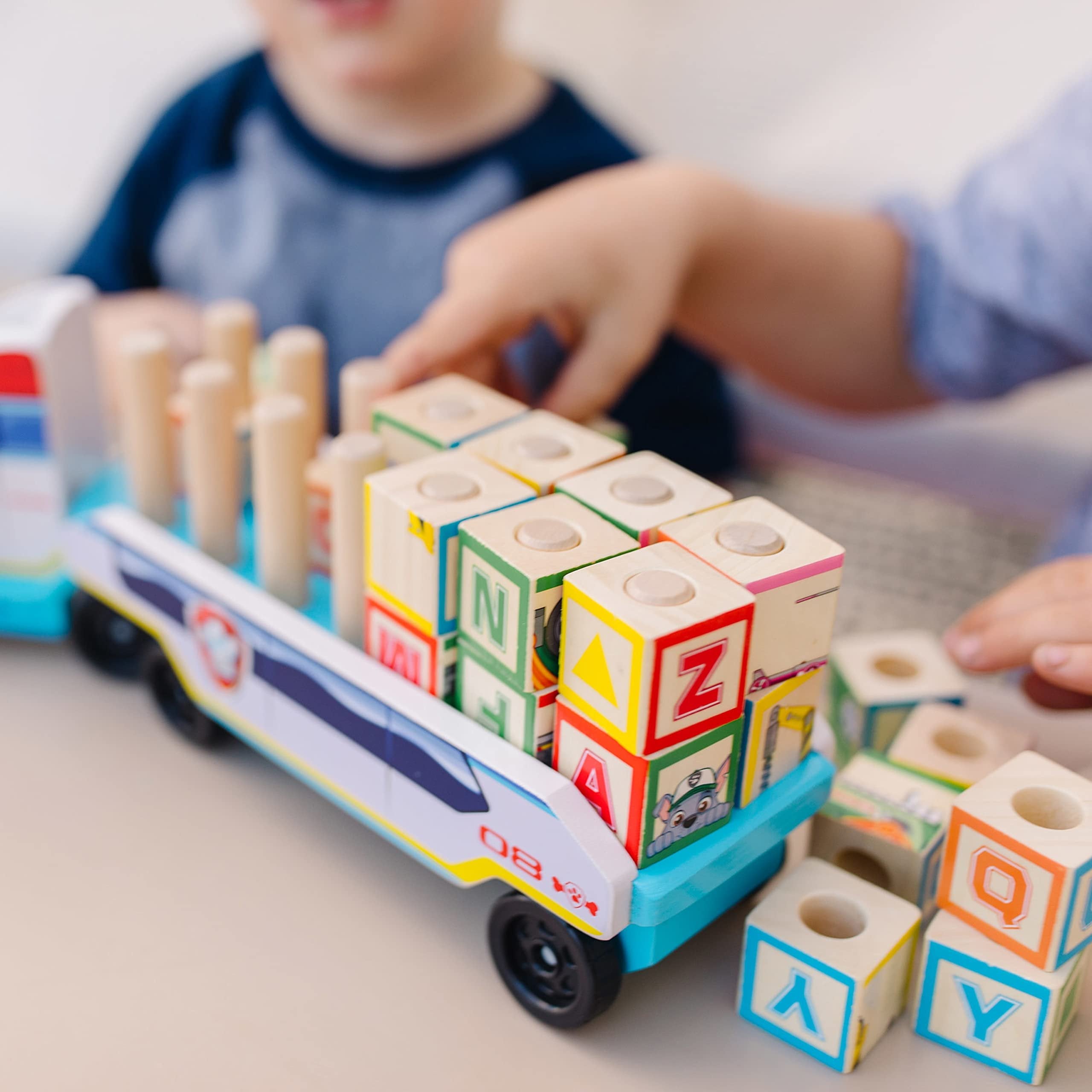 Melissa & Doug PAW Patrol Wooden ABC Block Truck (33 Pieces) - Sort And Stack Toys, Alphabet Blocks For Toddlers, Vehicle Toys For Kids Ages 3+, 34.93 cm x 17.78 cm x 10.03 cm