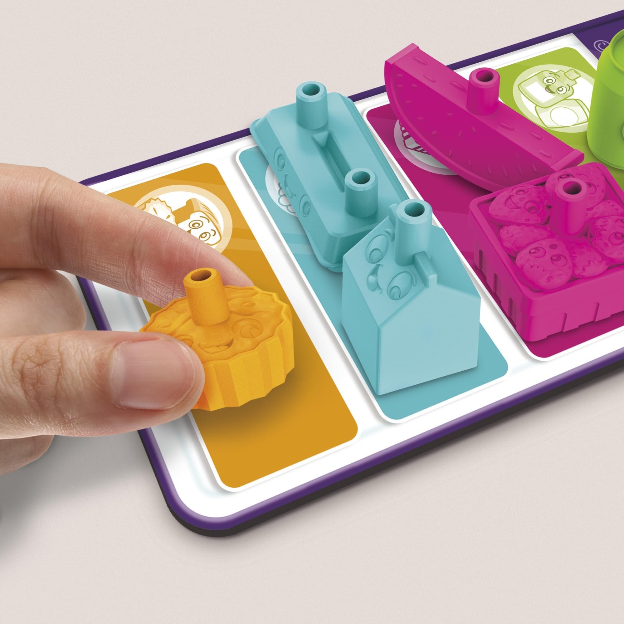 Grocery Go Karts Board Game for Preschoolers and Kids Ages 4 and Up, Building Game with Mini Groceries, Preschool Games for 2-4 Players