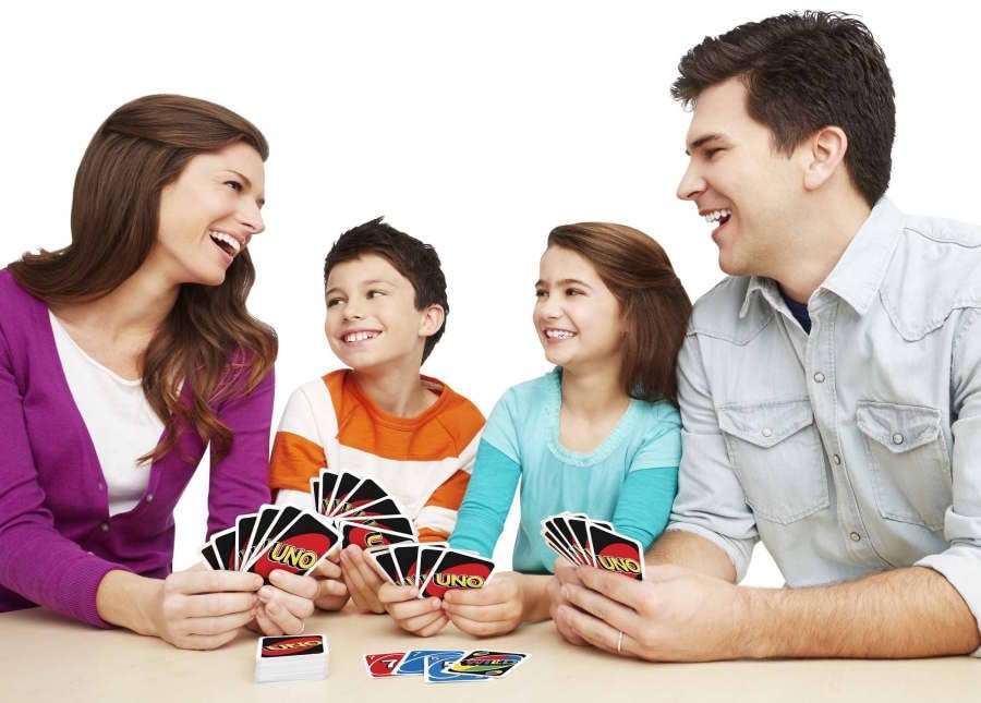 Mattel Games UNO: Classic Card Game
