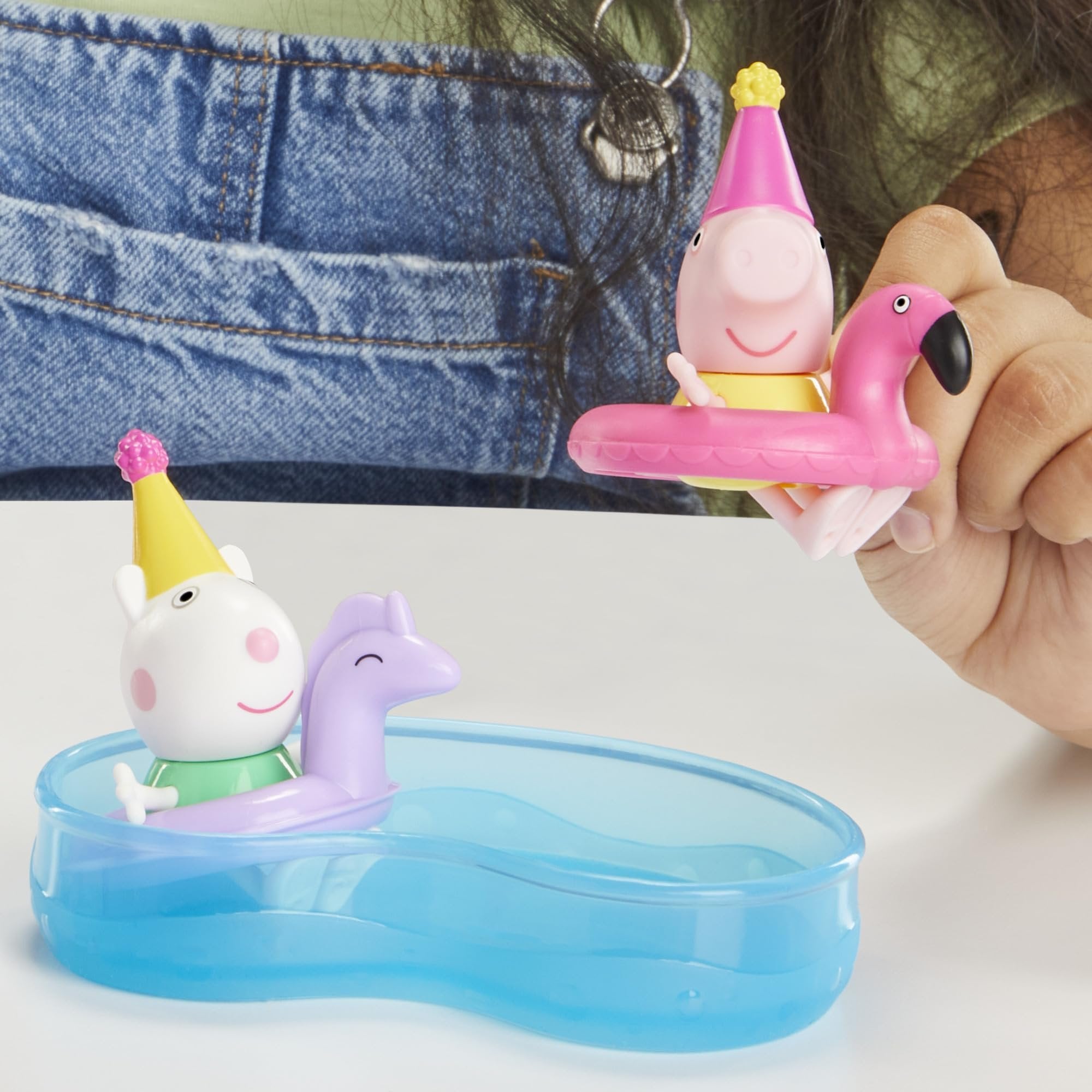 Peppa Pig Peppa’s Pool Party Playset with 2 Figures and 4 Accessories, Preschool Toys, Kids Gifts, Ages 3+