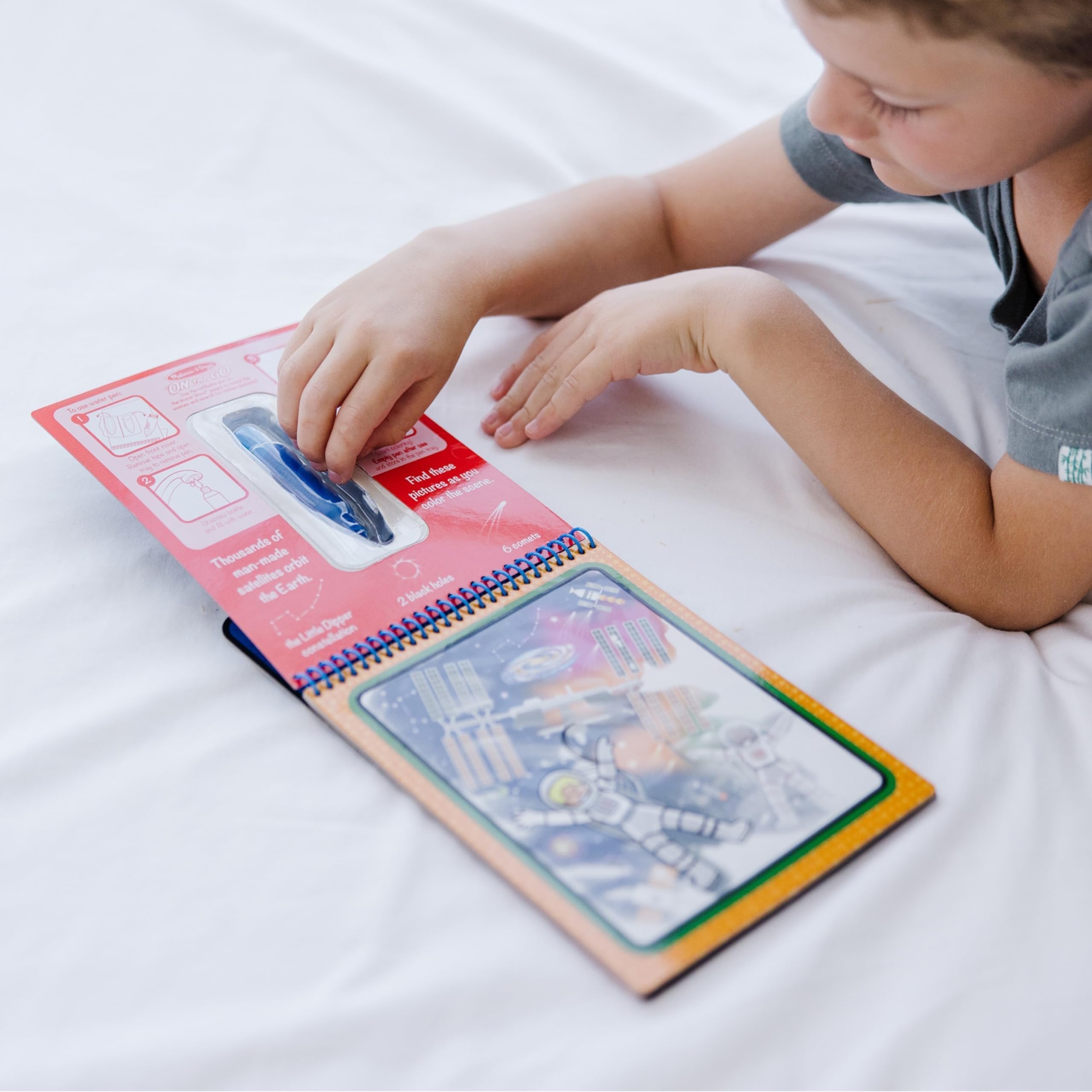 Melissa & Doug On The Go Water Wow! Reusable Mess-Free Water-Reveal Activity Pad – Space - Party Favors, Stocking Stuffers, Travel Toys For Toddlers, Mess Free Coloring Books For Kids Ages 3+