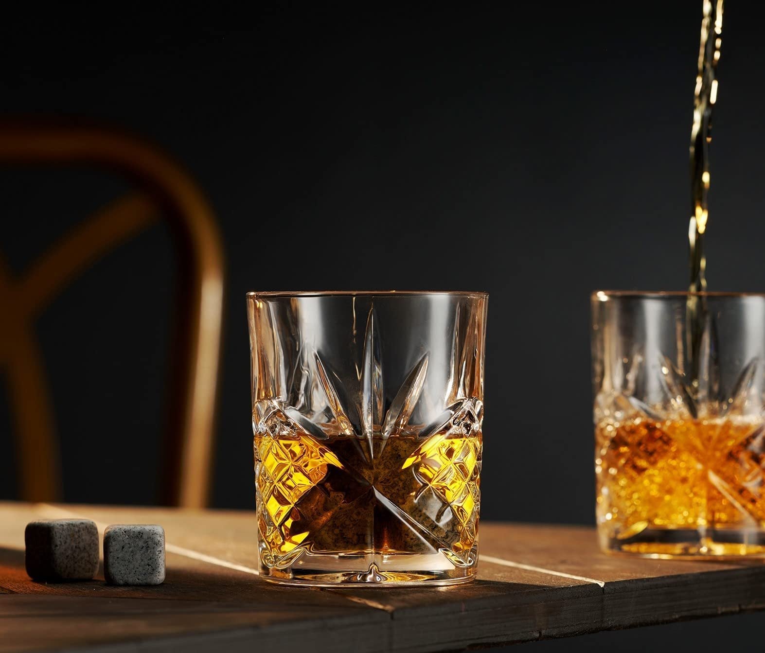 Godinger Whiskey Glass and Whiskey Stones, Gift Set Includes Old Fashioned Whiskey Glasses, 6 Whiskey Rocks Chilling Stones and Storage Pouch, Gifts for Men