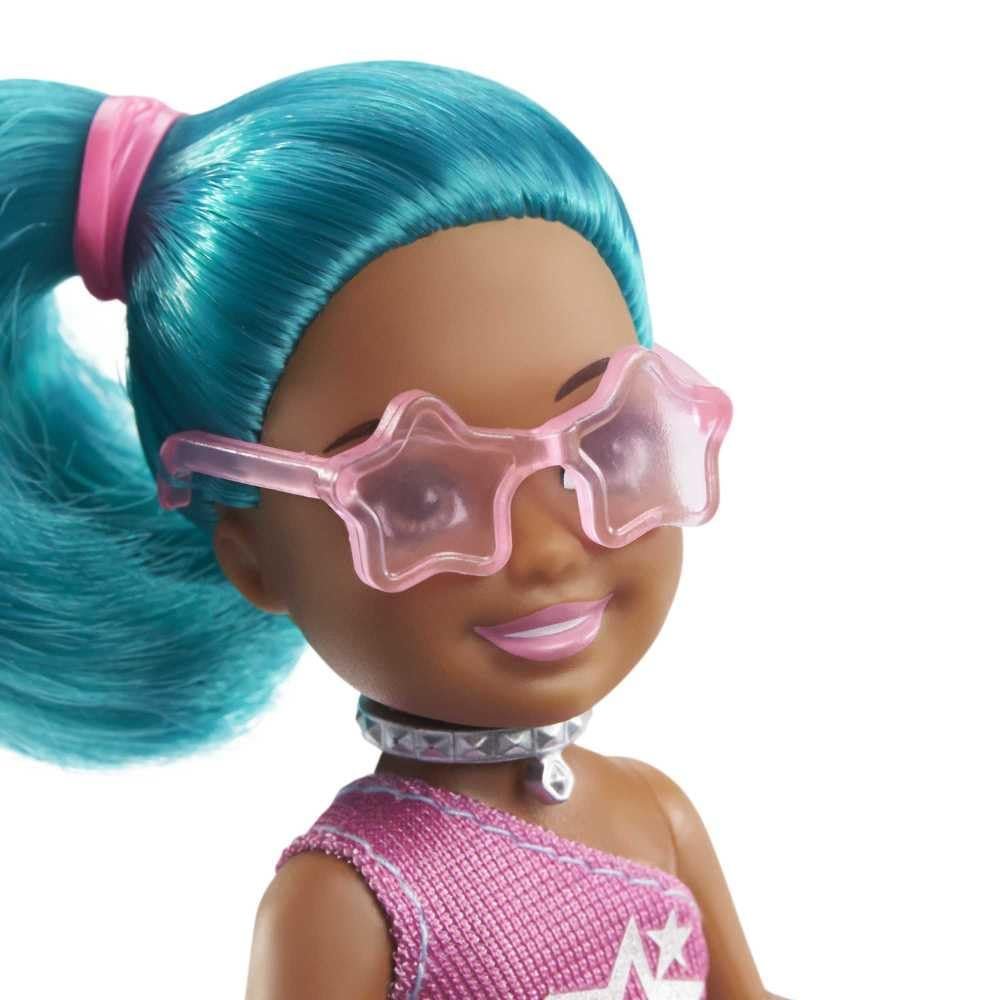 Barbie Chelsea Can Be Playset with Brunette Chelsea Rockstar Doll (6-in), Guitar, Microphone, Headphones, 2 VIP Tickets, Star-Shaped Glasses, Great Gift for Ages 3 Years Old & Up