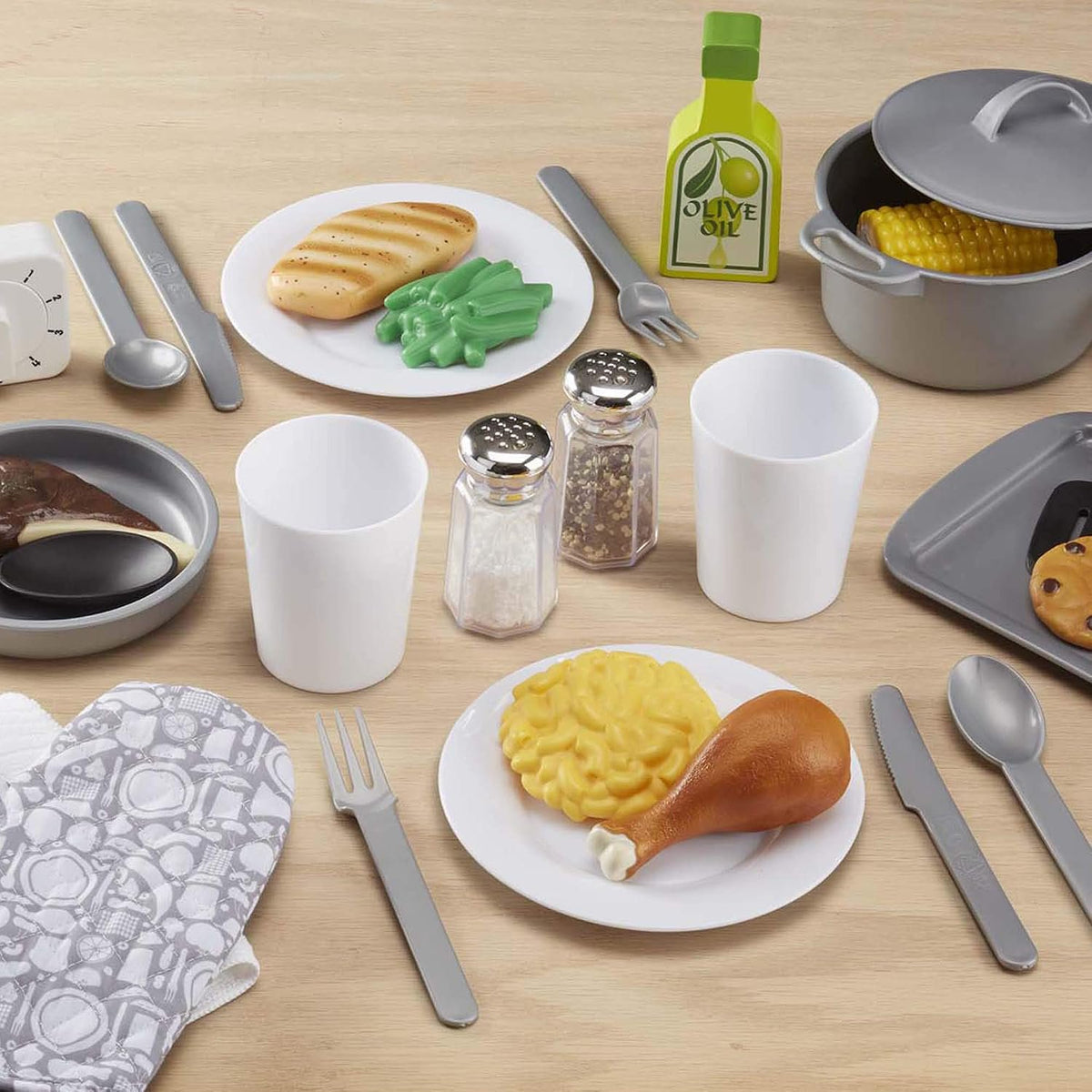 Melissa & Doug Kitchen Accessory 22-Piece Play Set