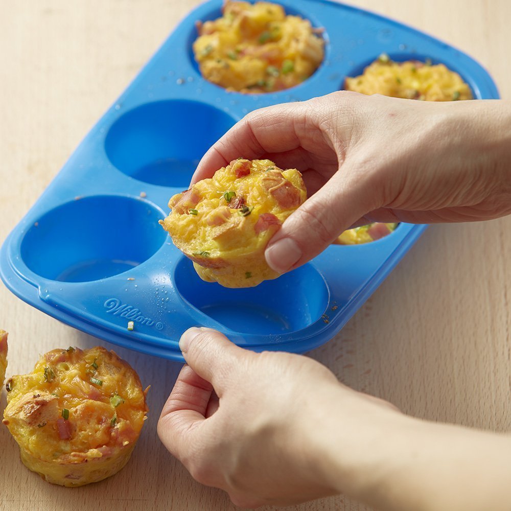 Wilton Easy-Flex Silicone Muffin and Cupcake Pan, 6-Cup, Blue