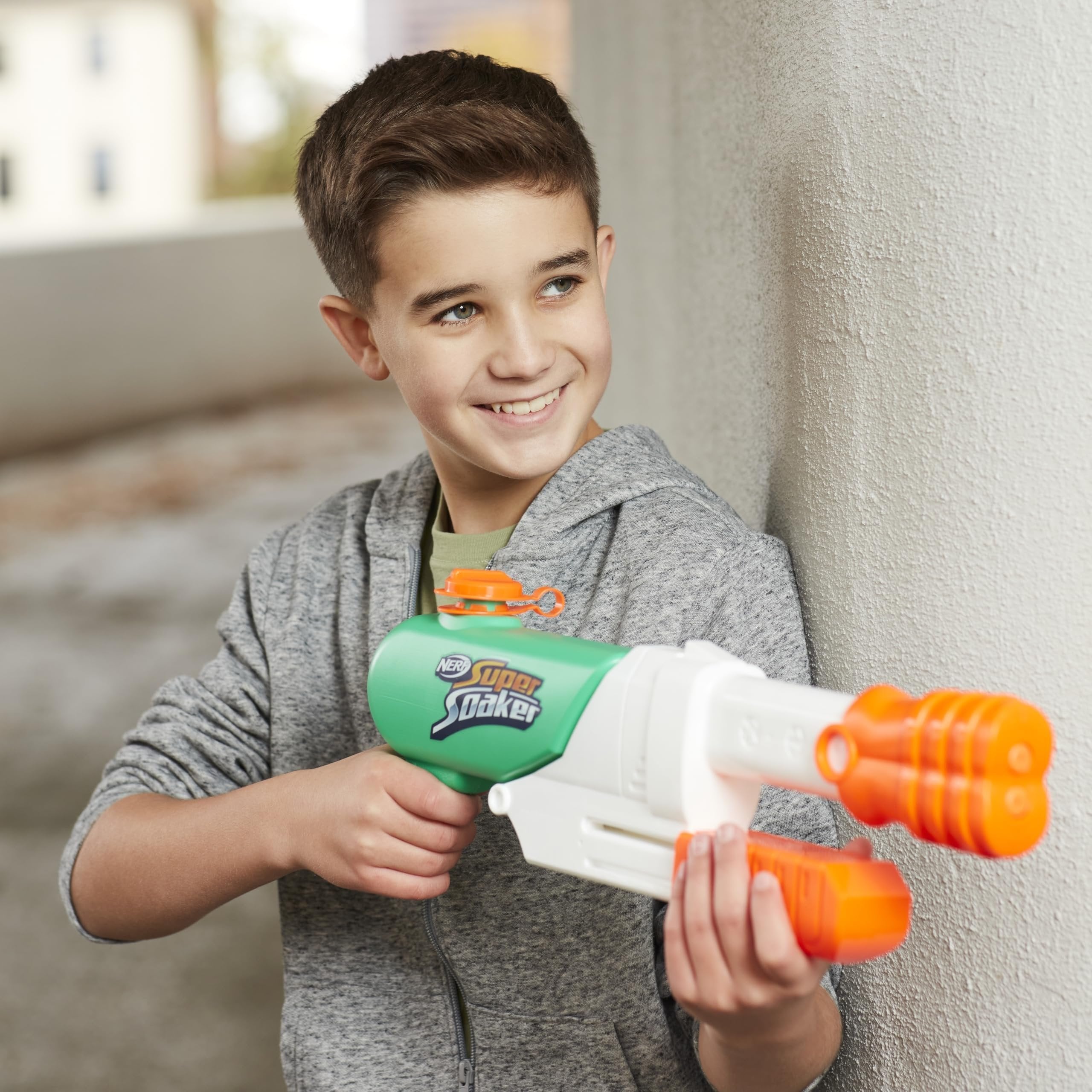 Nerf Super Soaker Hydro Frenzy Water Blaster, Wild 3-in-1 Soaking Fun, Adjustable Nozzle, 2 Water-Launching Tubes, for Kids Teens Adults